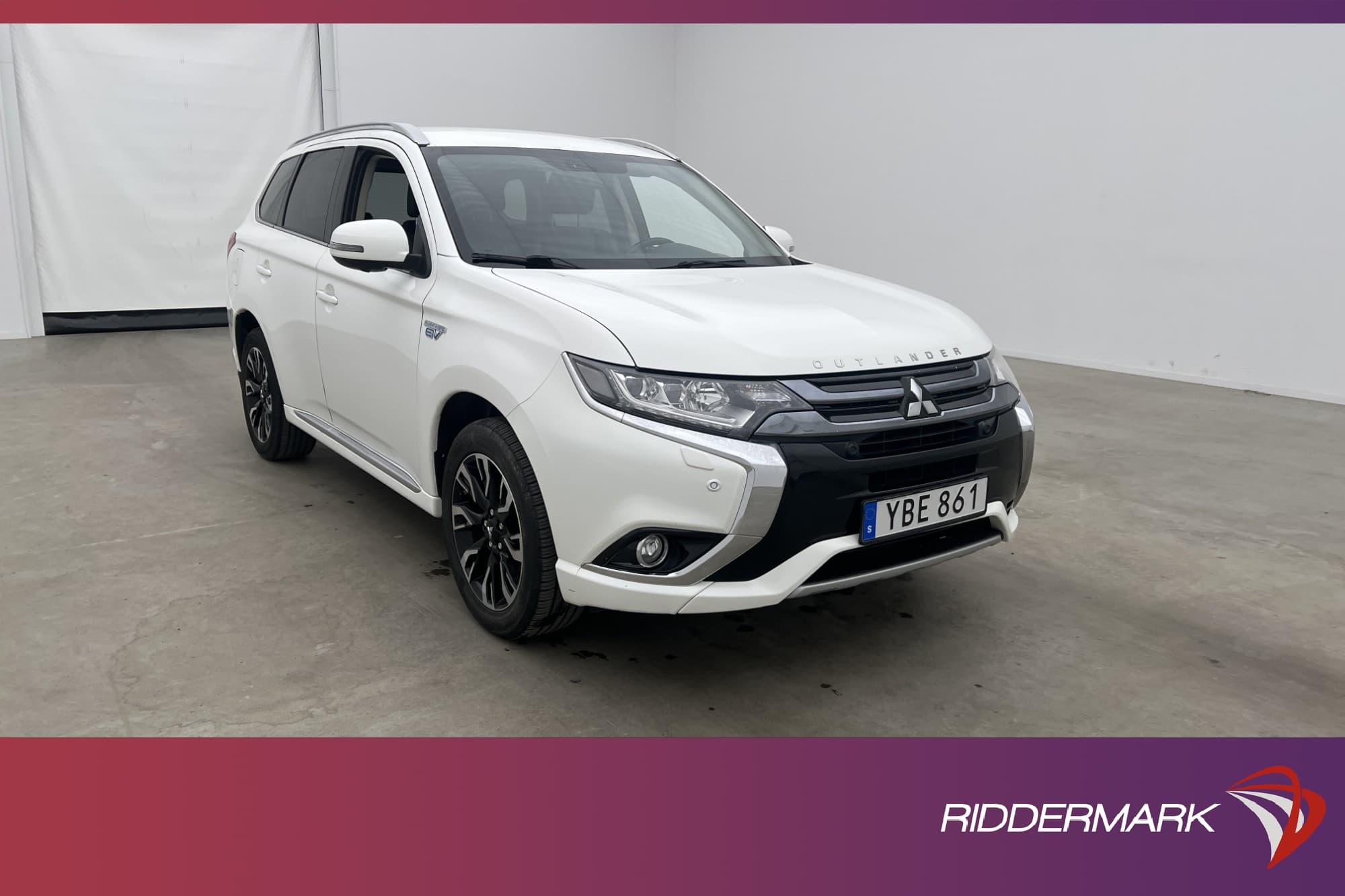 Mitsubishi Outlander PHEV 4WD 203hk