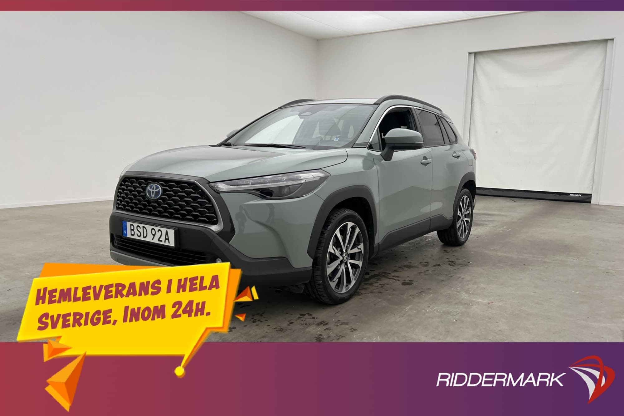 Toyota Corolla Cross Hybrid AWD-i Style Kamera Navi Drag