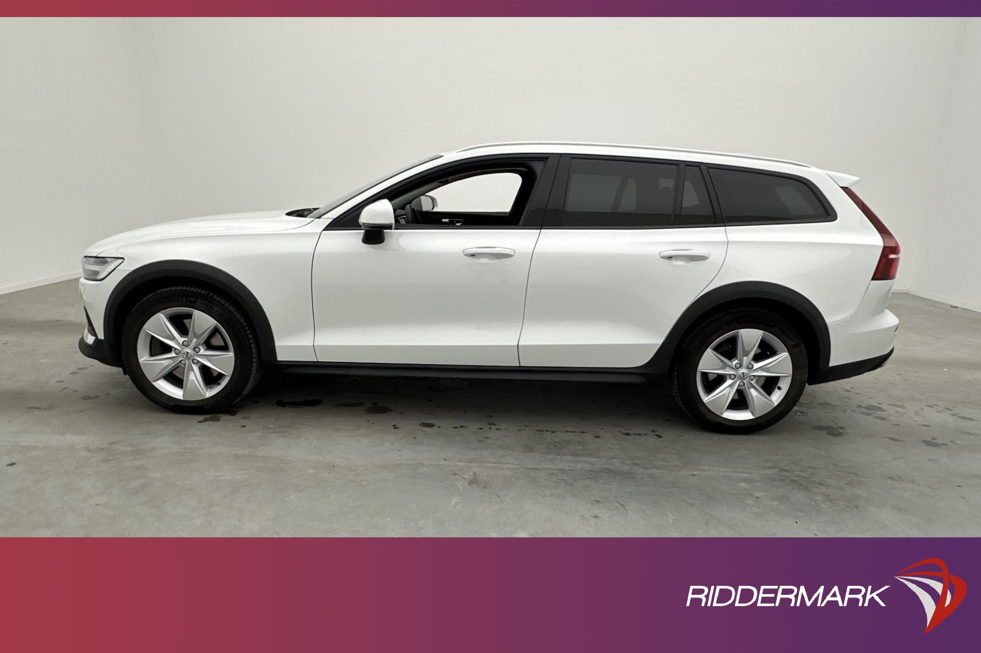 Volvo V60 Cross Country B4 AWD