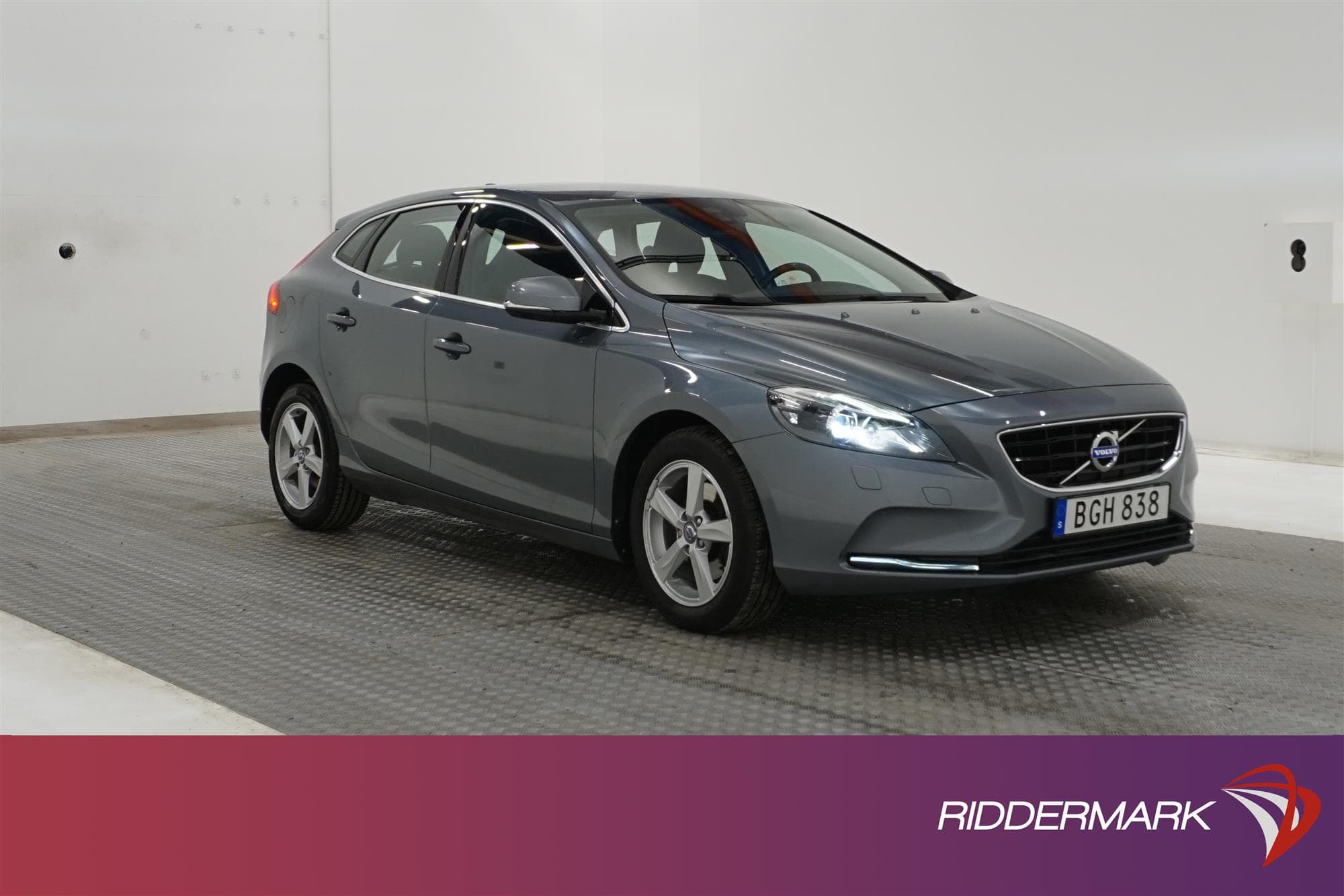 Volvo V40 T3 150hk  Momentum Välservad D-Värm Drag