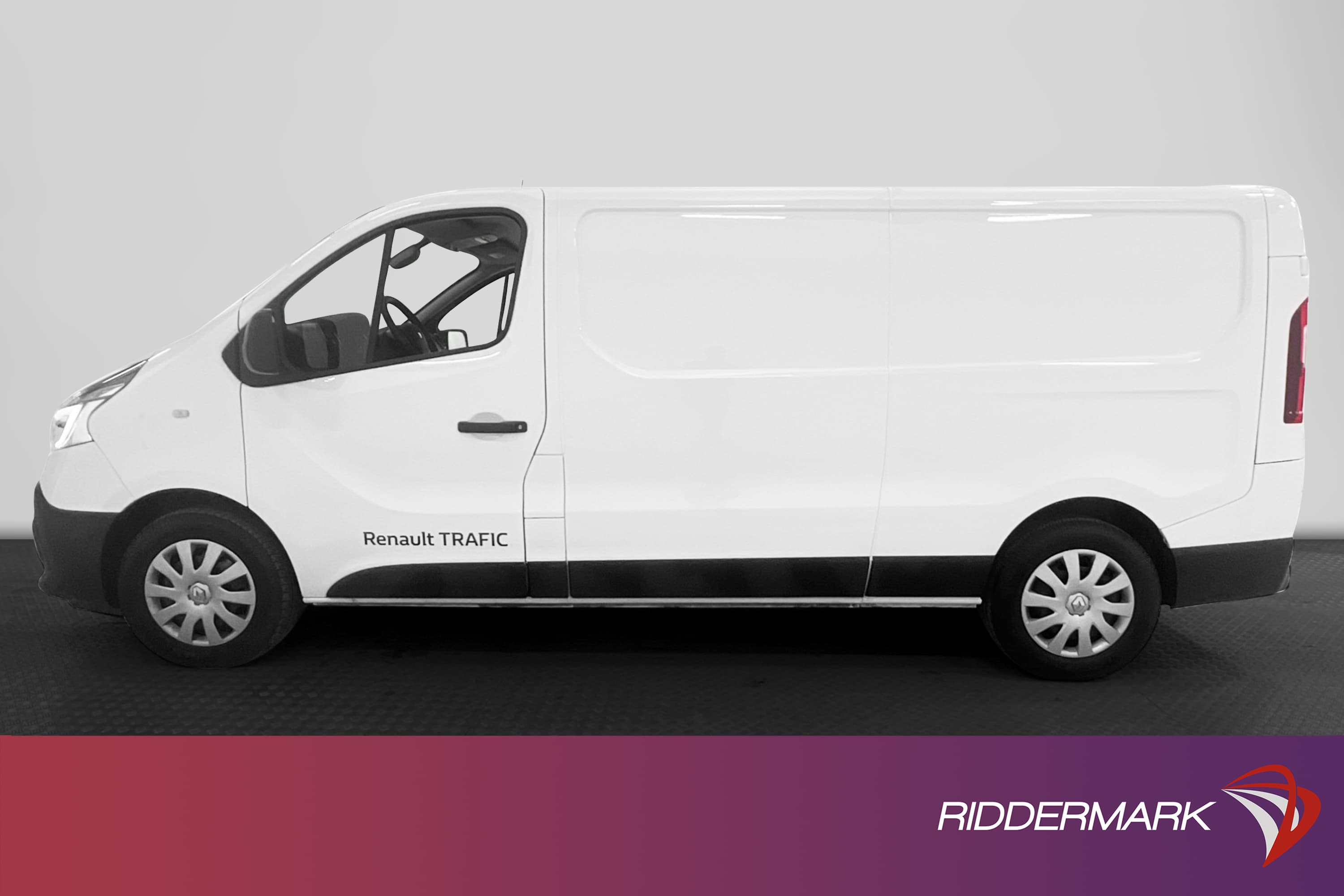 Renault Trafic Lång 2.0 dCi 145hk Automat Navi PDC Moms
