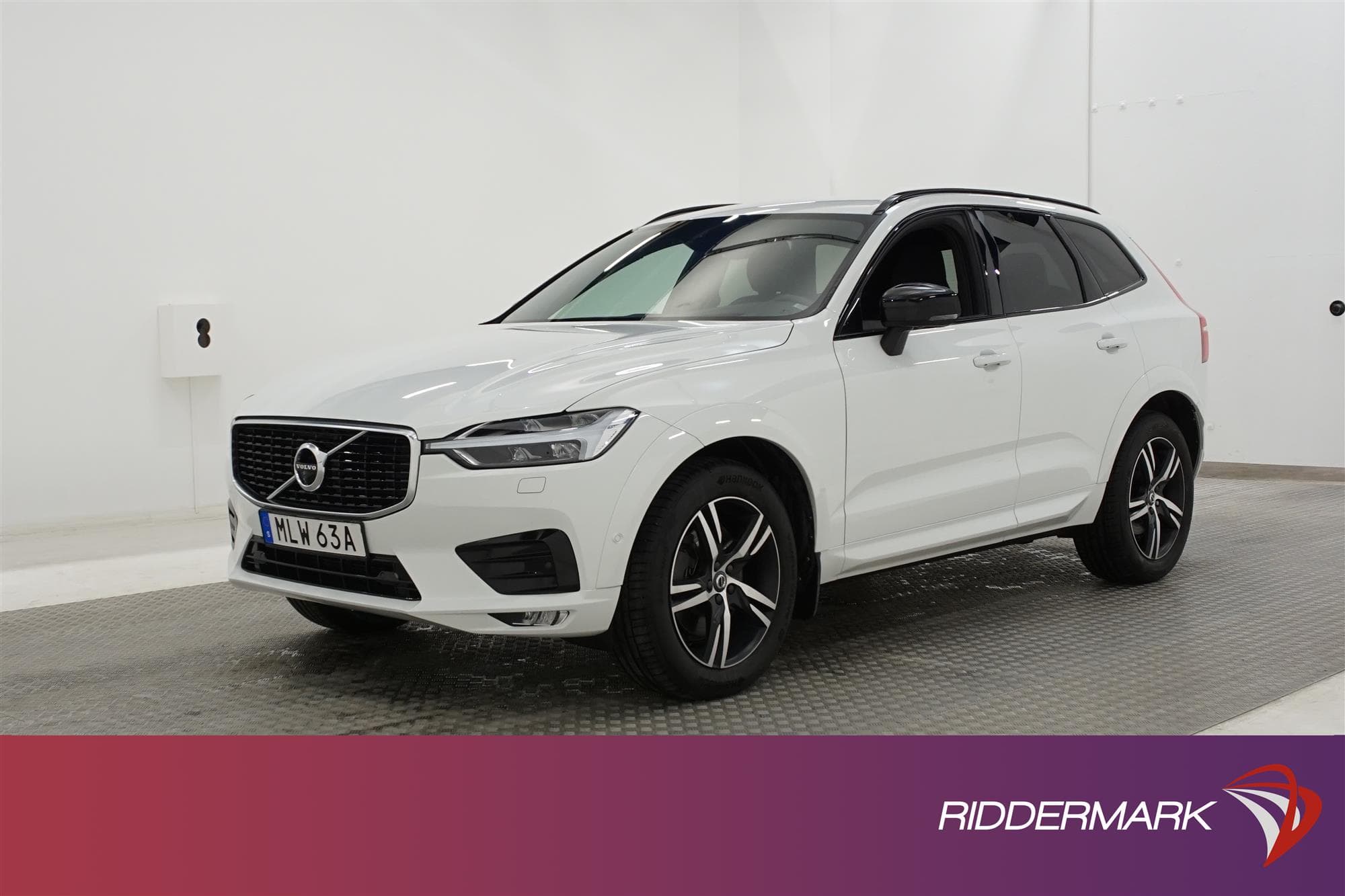 Volvo XC60 T5 250hk AWD R-Design P-Värm Navi B-Kam VoC H/Kexteriör