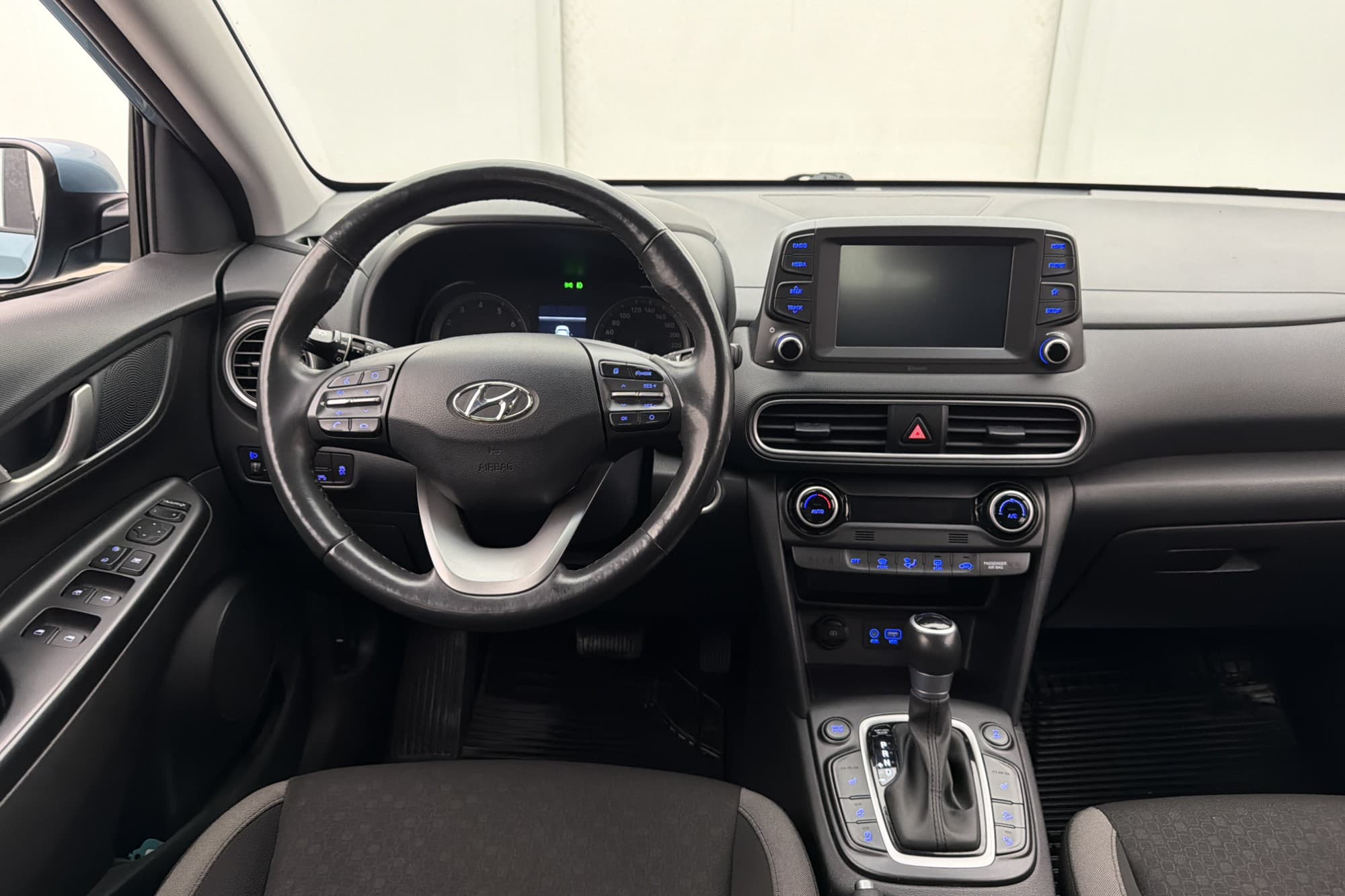 Hyundai Kona AWD 177hk Trend Värmare Kamera CarPlay Dragkrok