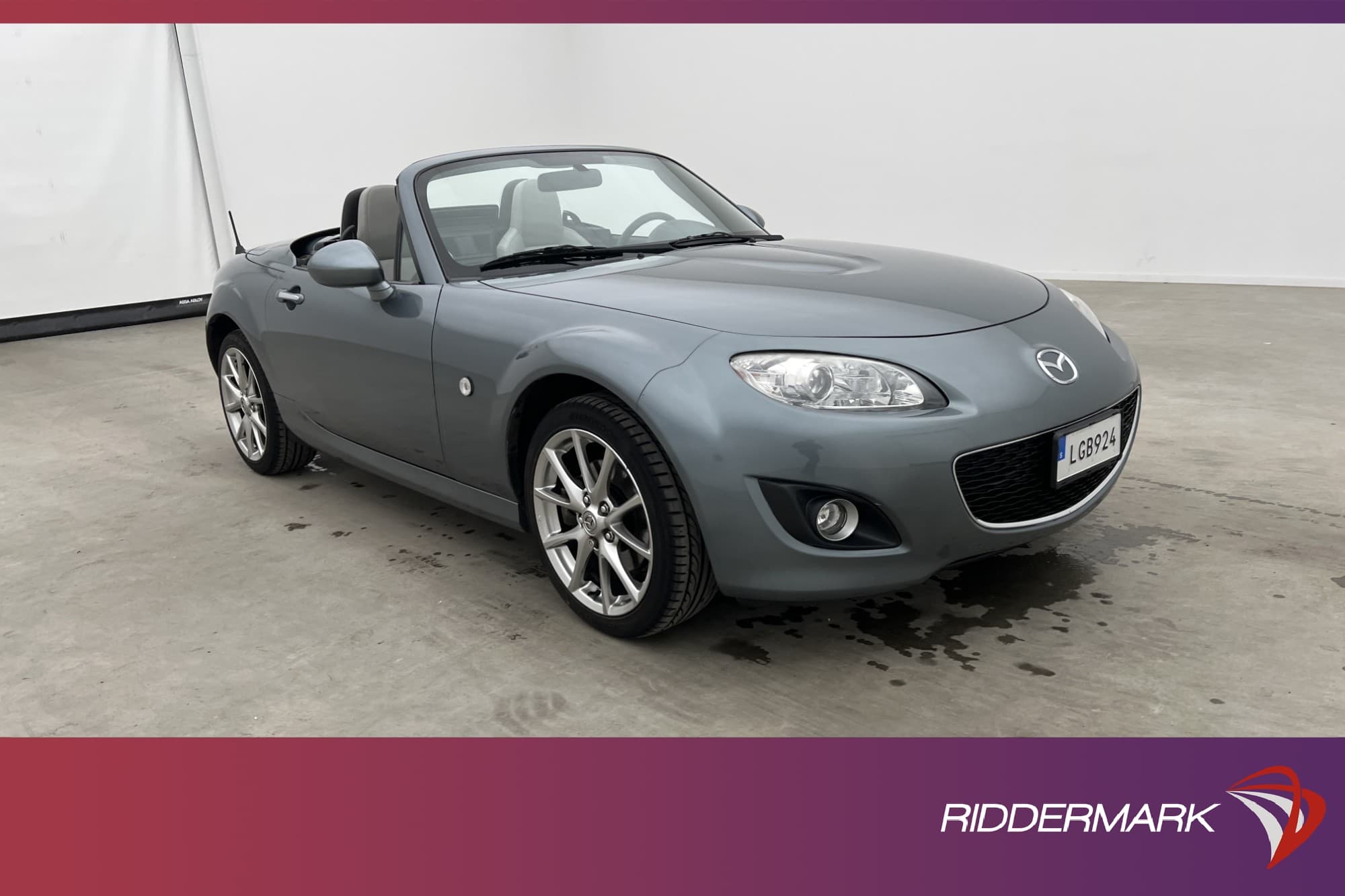 Mazda MX-5 Roadster Coupe 126hk