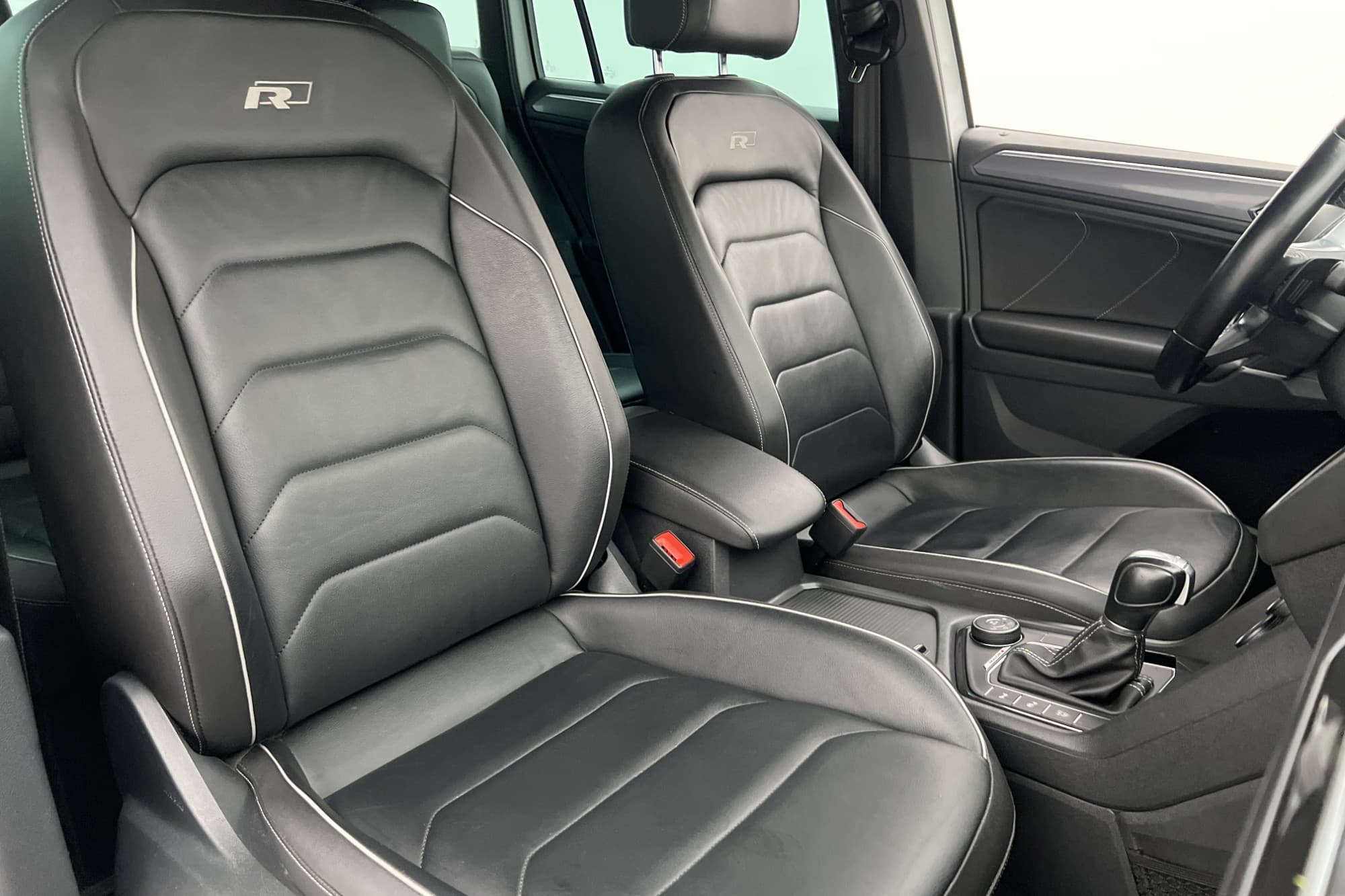 Volkswagen Tiguan TDI 4M 190hk R-Line Cockpit D-Värm Skinn