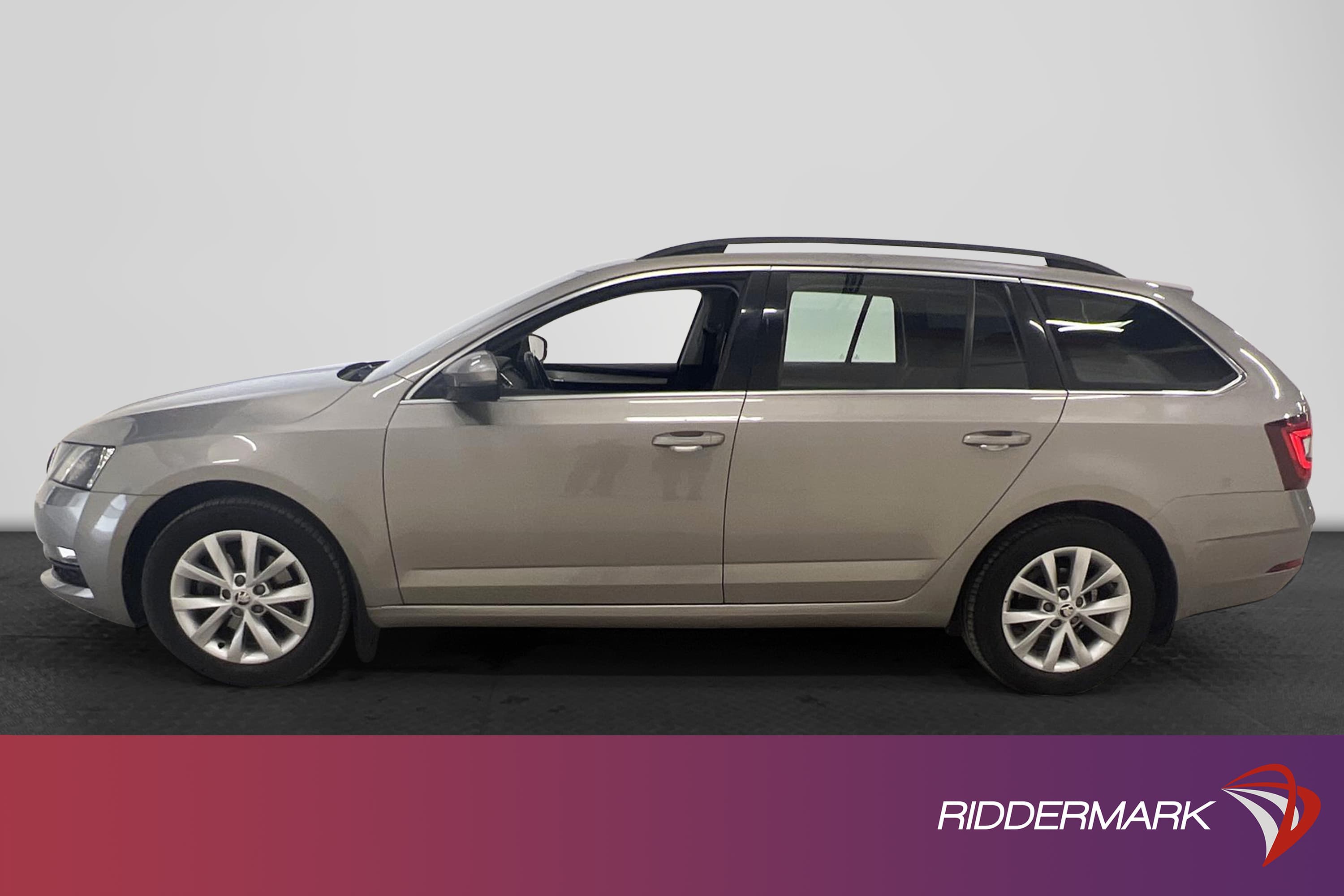 Skoda Octavia Kombi 1.0 TSI 115hk Värmare Drag PDC Nyservad