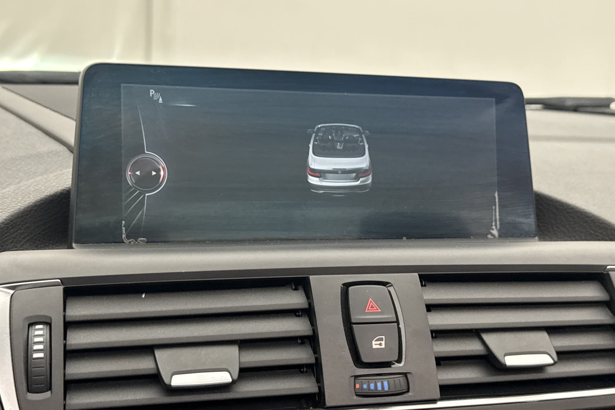 BMW 228i Convertible 245hk Sport line Skinn Navi P-Sensorer