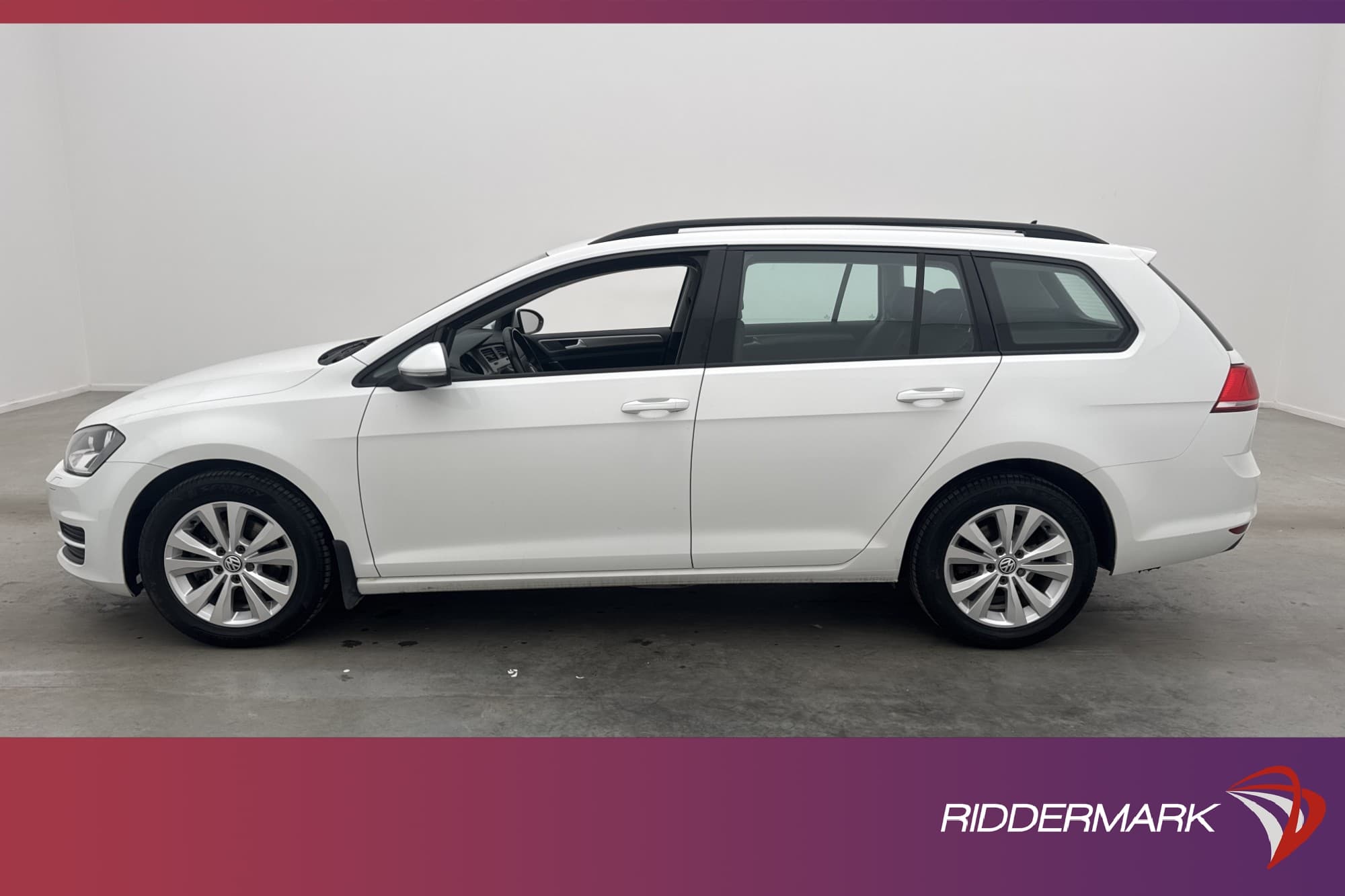 Volkswagen Golf SC 1.6 TDI 110hk 4M D-Värmare Drag Kamera