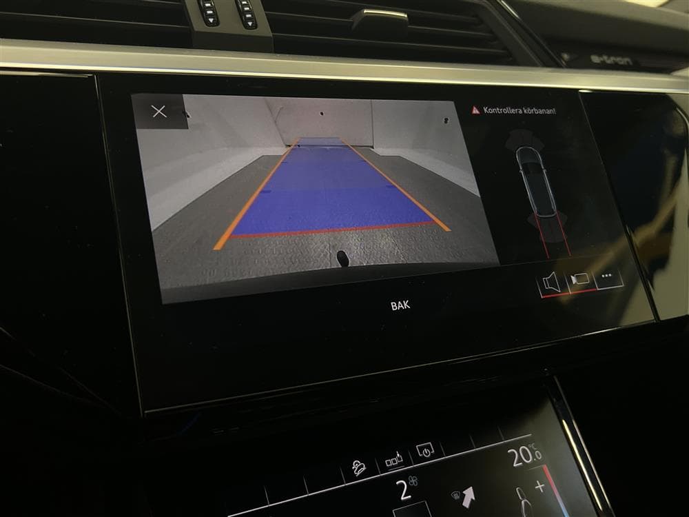 Audi e-tron 55 Quattro 408hk S-Line Drag Backkamera Moms