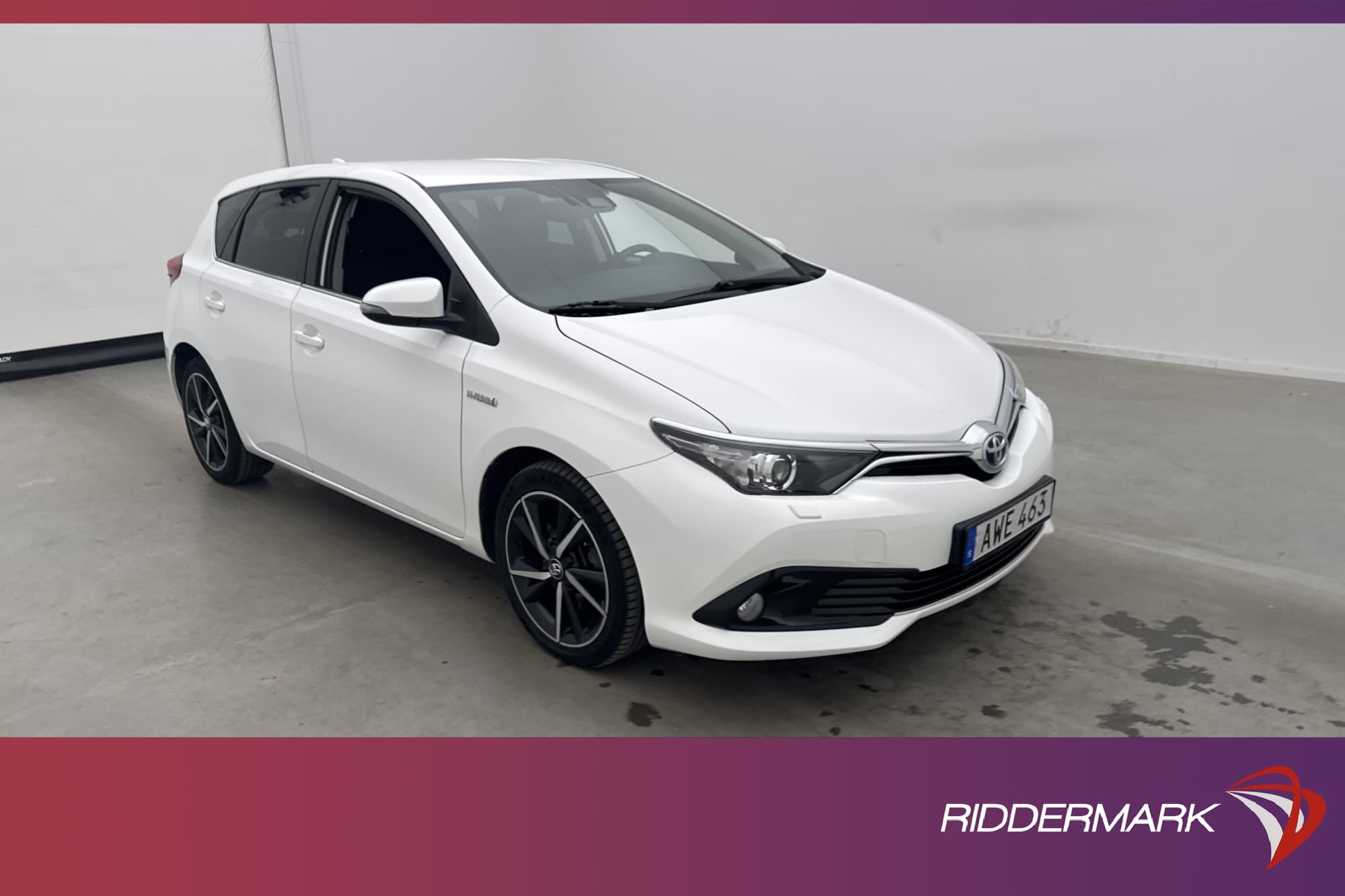 Toyota Auris Hybrid 136hk Intense Kamera Keyless 0.39 l/mil