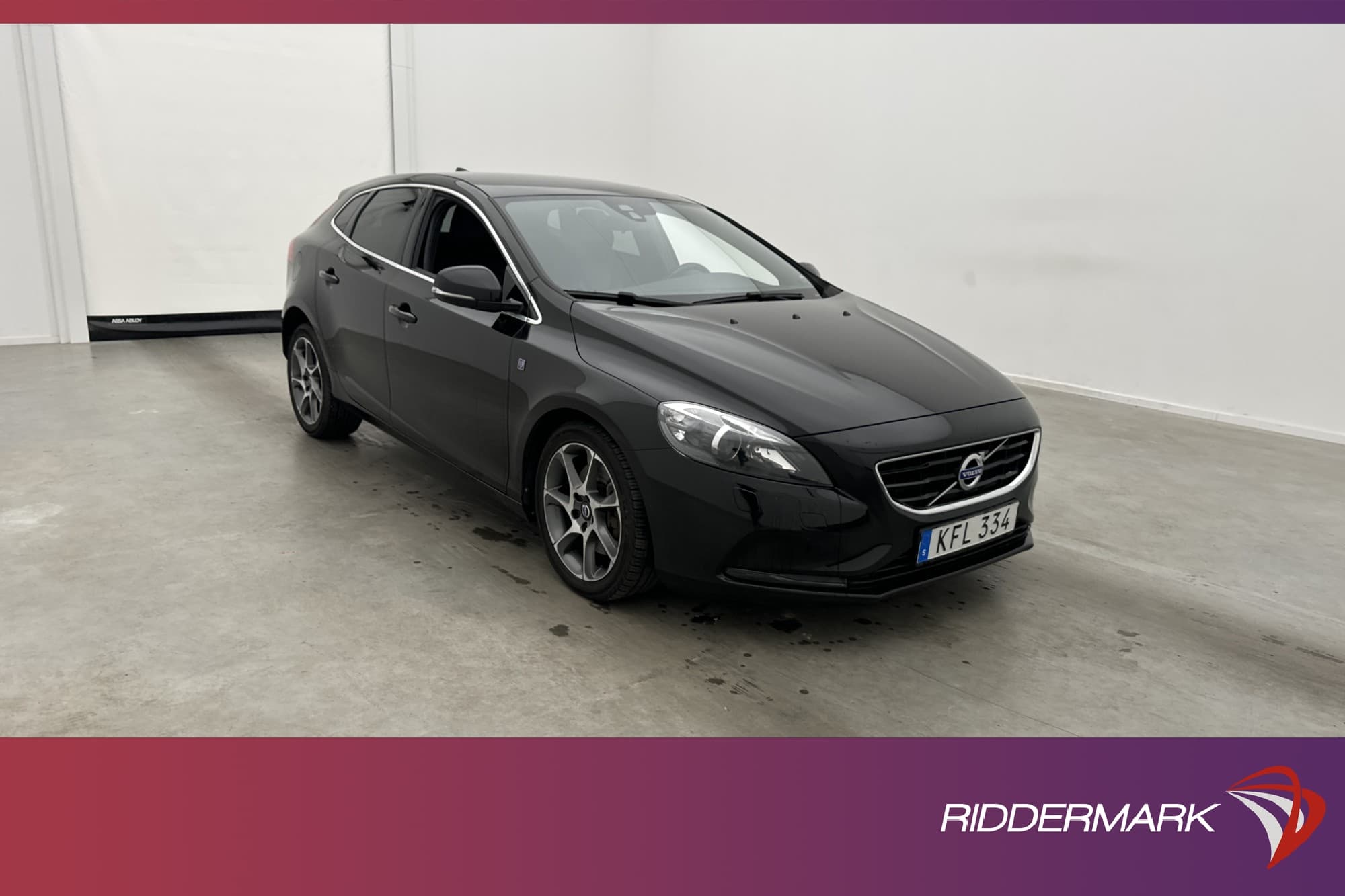 Volvo V40 T2 122hk