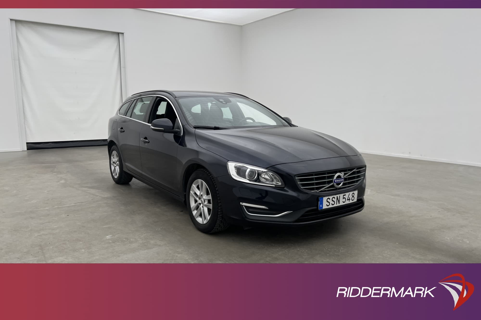 Volvo V60 D4 AWD Classic Momentum