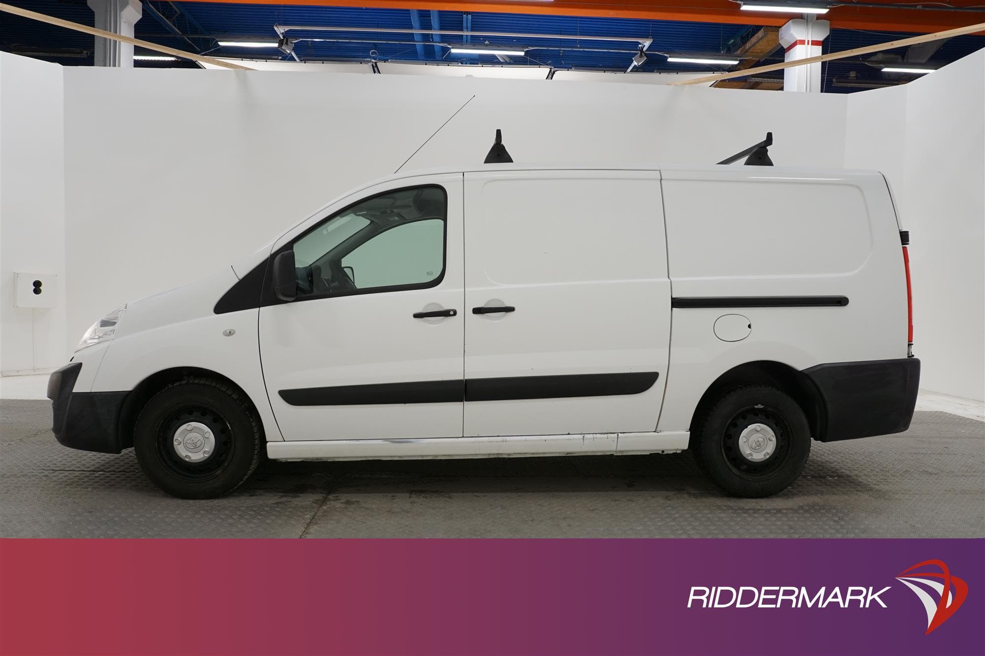 Toyota ProAce 2.0D 128hk Lång Dragkrok Takräcke