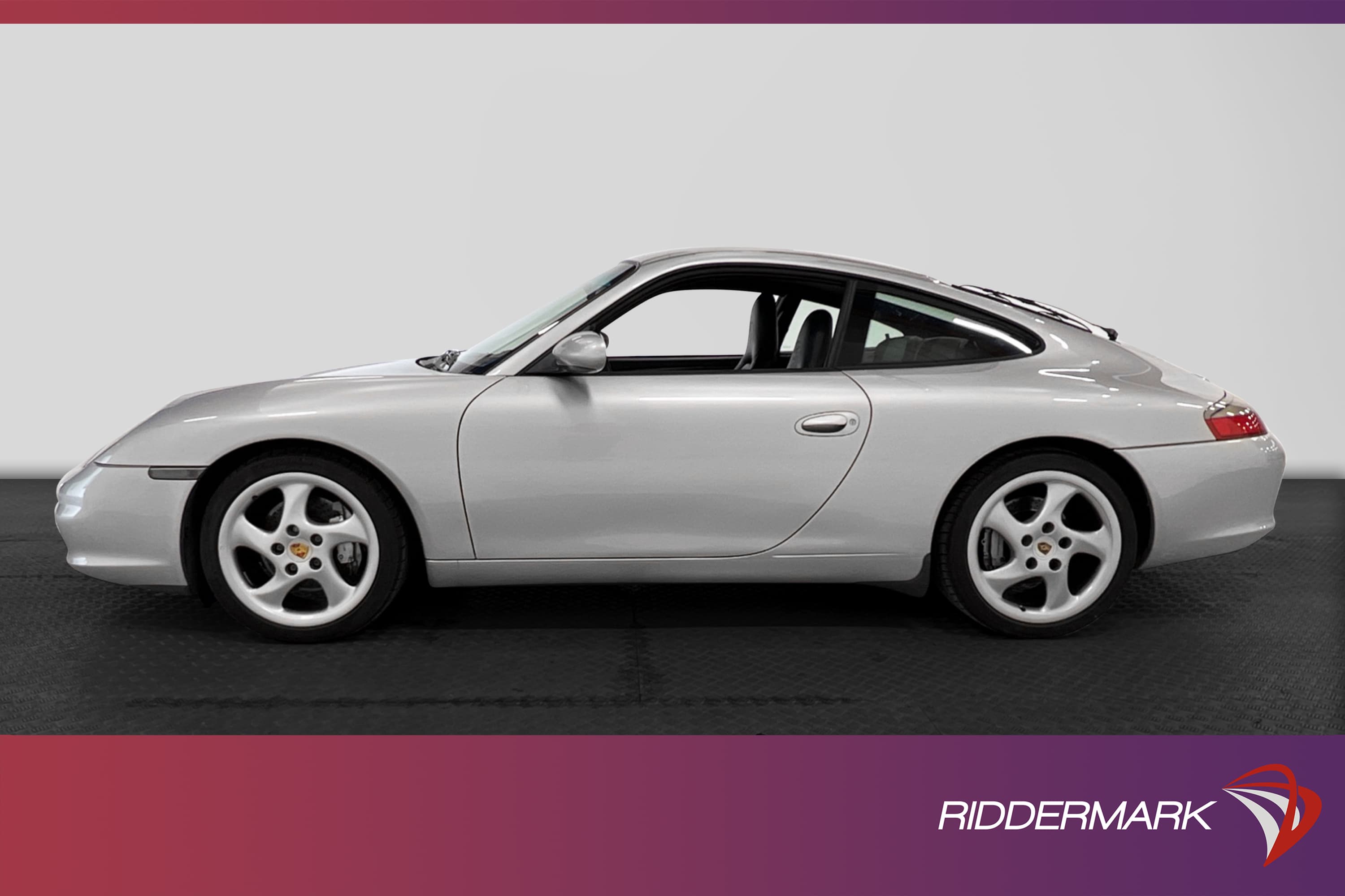Porsche 911 996 Carrera 4 320hk