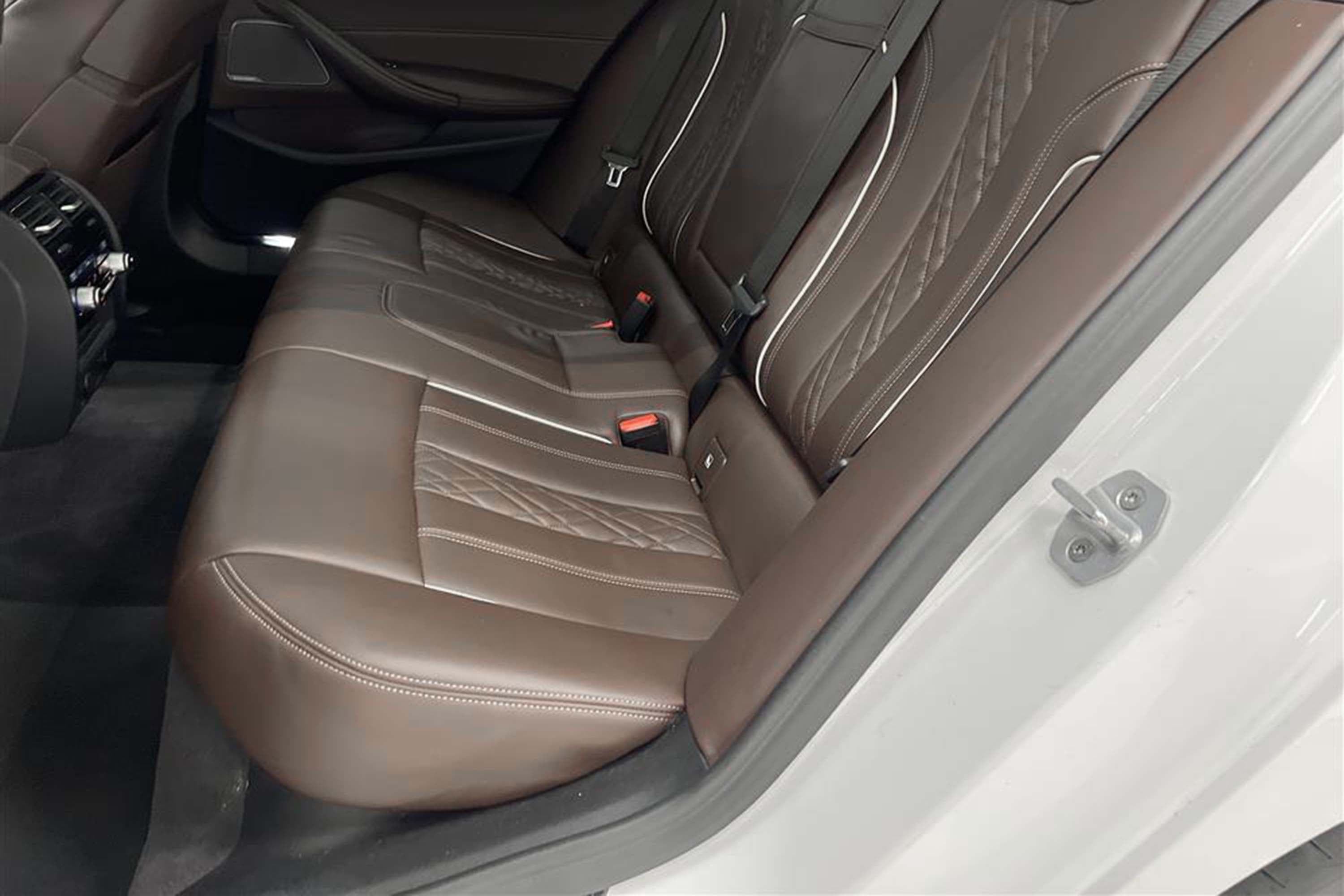 BMW 530d xDrive M Sport Innovation H/K Värmare 360°Kam Pano