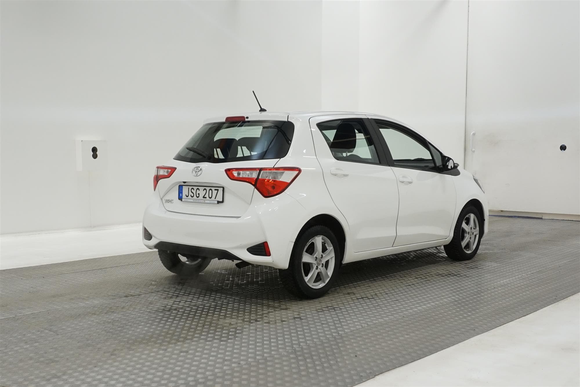 Toyota Yaris 1.5 VVT-iE Multidrive S 111hk 1 Brukare
