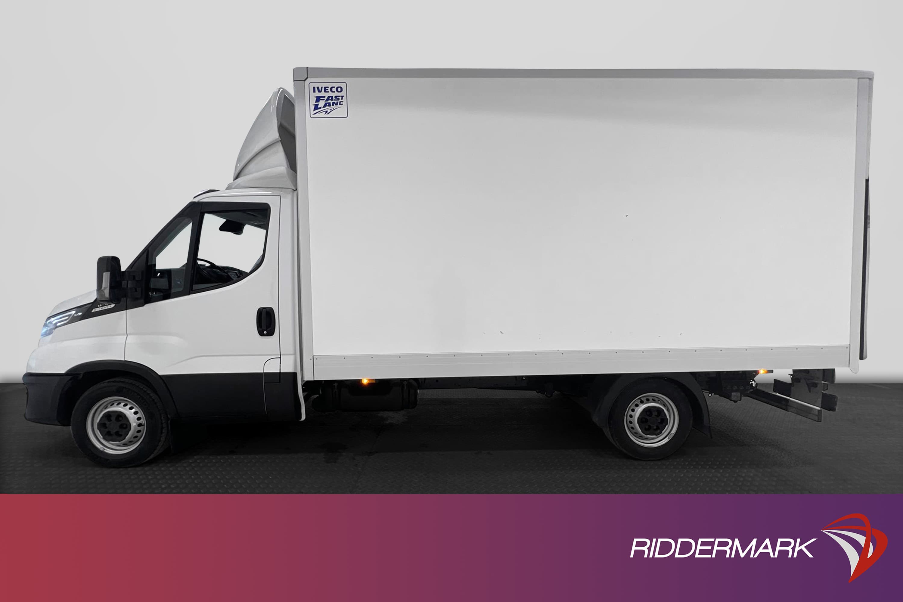 Iveco Daily 2.3JTD Hi-Matic Bakgavel Kamera Värmare Moms