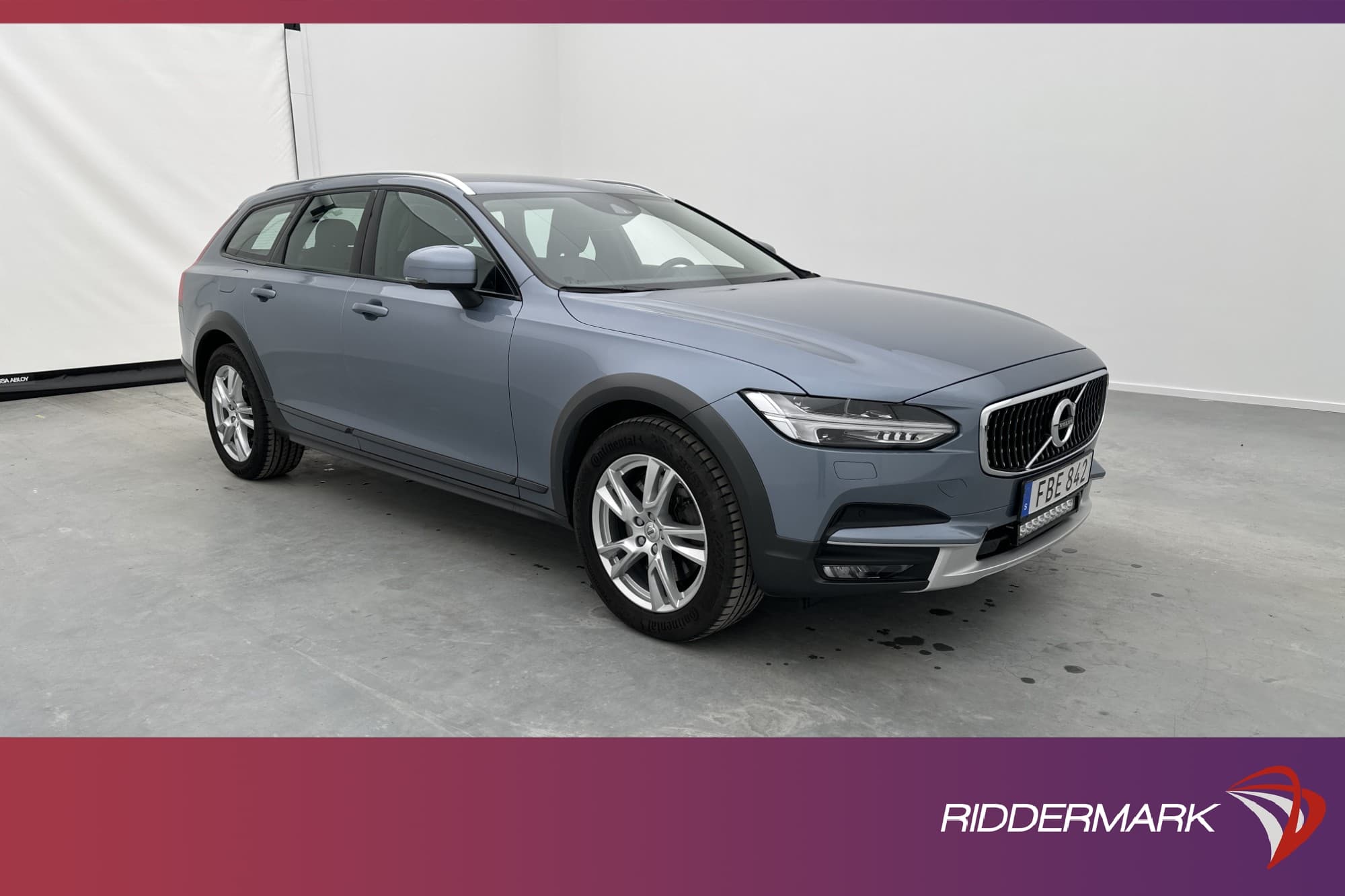 Volvo V90 Cross Country D4 AWD