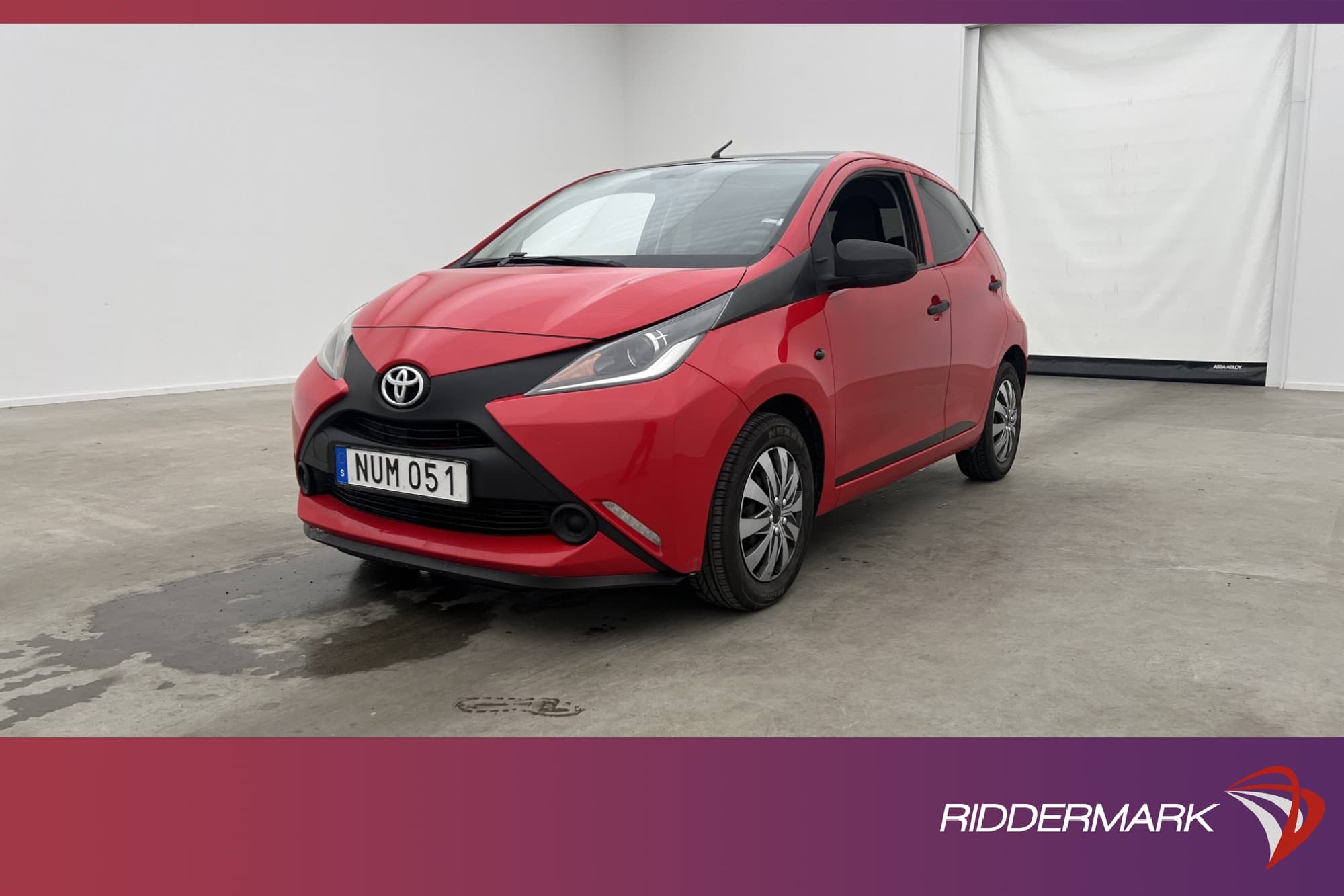 Toyota Aygo 1.0 VVT-i 69hk Backkamera Navigation 0.41l/mil
