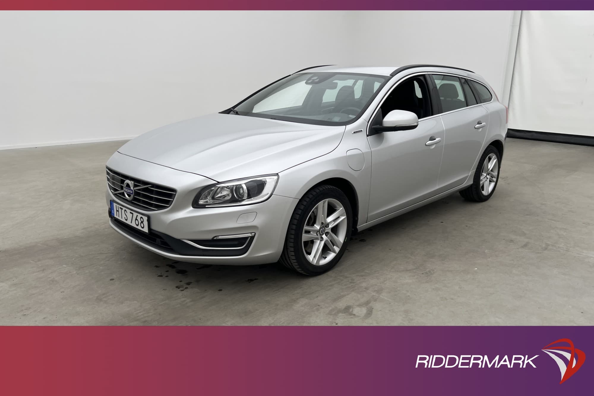 Volvo V60 D5 Plug-in AWD
