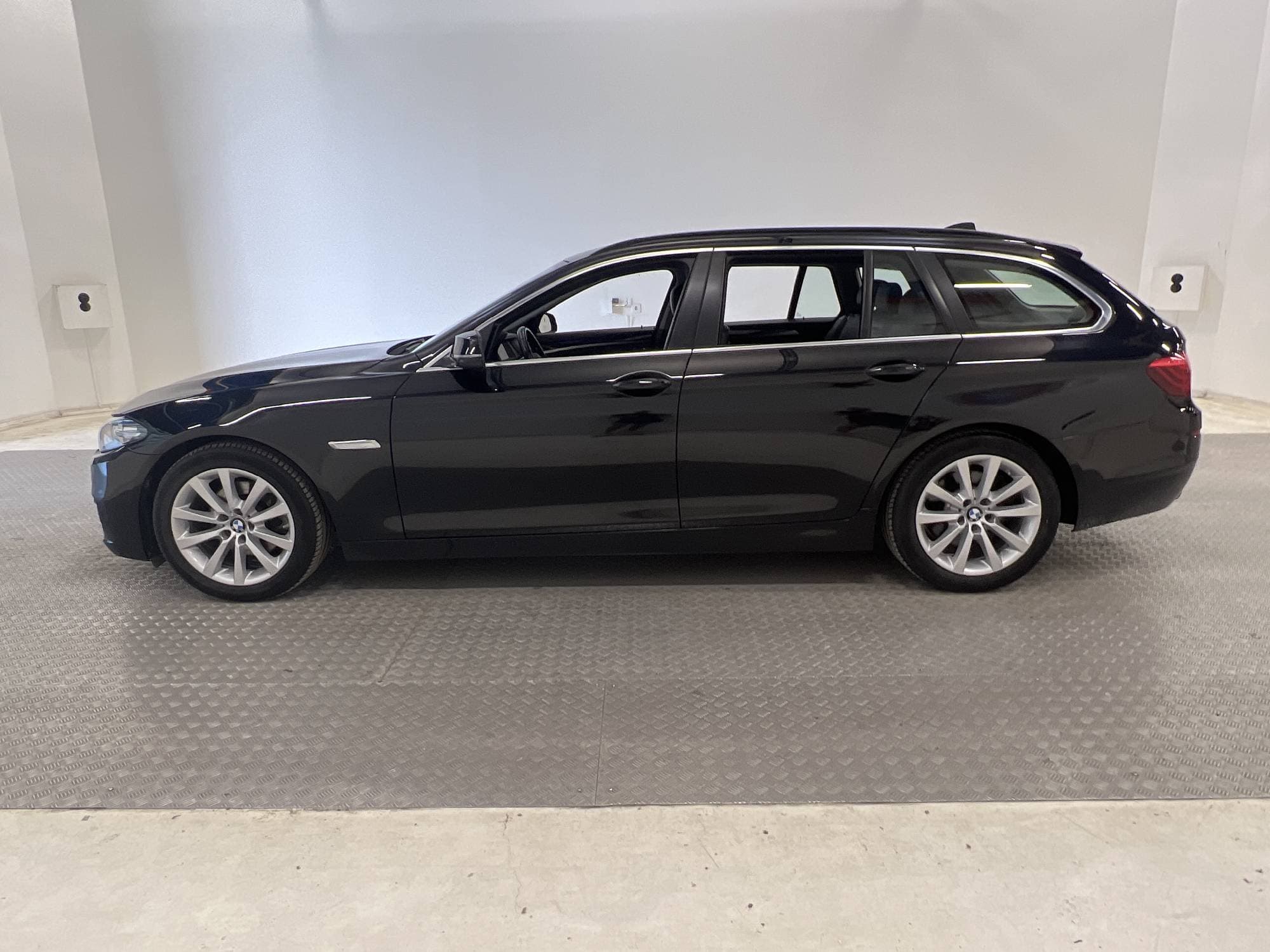BMW 520d xDrive 190hk