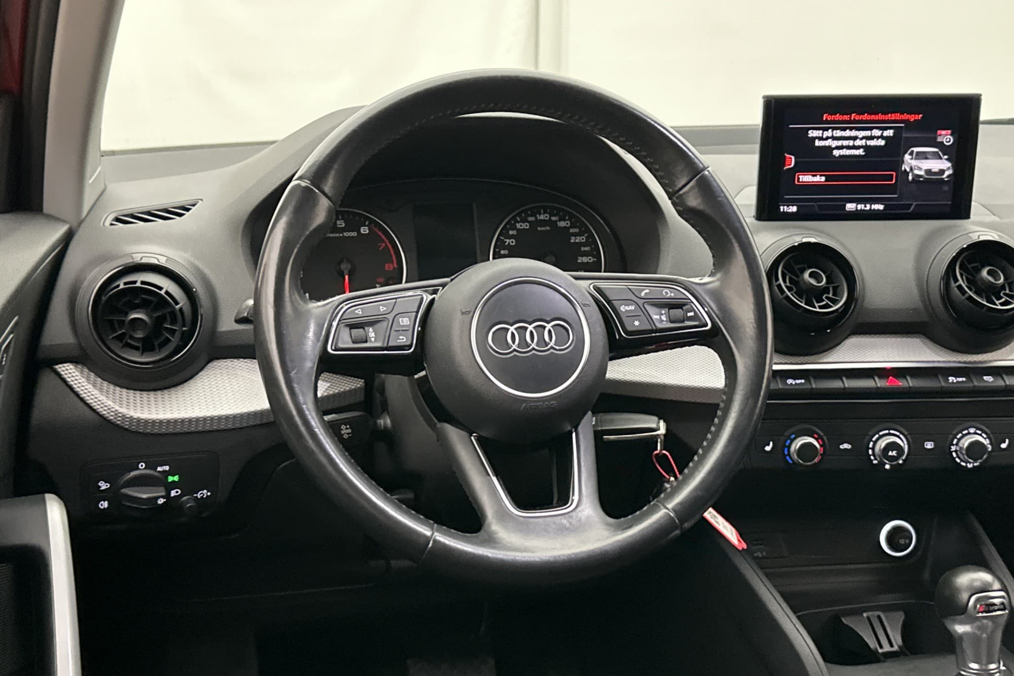 Audi Q2 1.4 TFSI S Tronic 150hk Proline Dragkrok Sensorer 