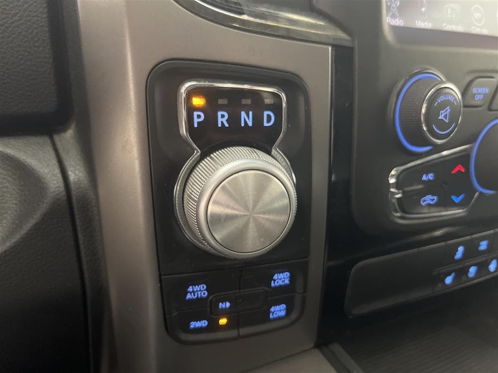 Dodge Ram Sport 1500 5.7 4WD 401hk Taklucka Navi Nyservad interiör