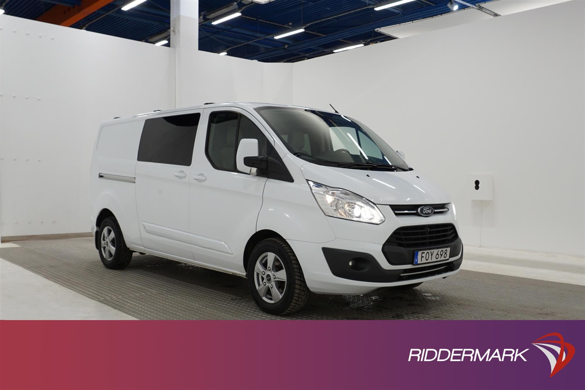 Ford Transit Custom Crew Van 170hk Limited Värmare Drag  exteriör