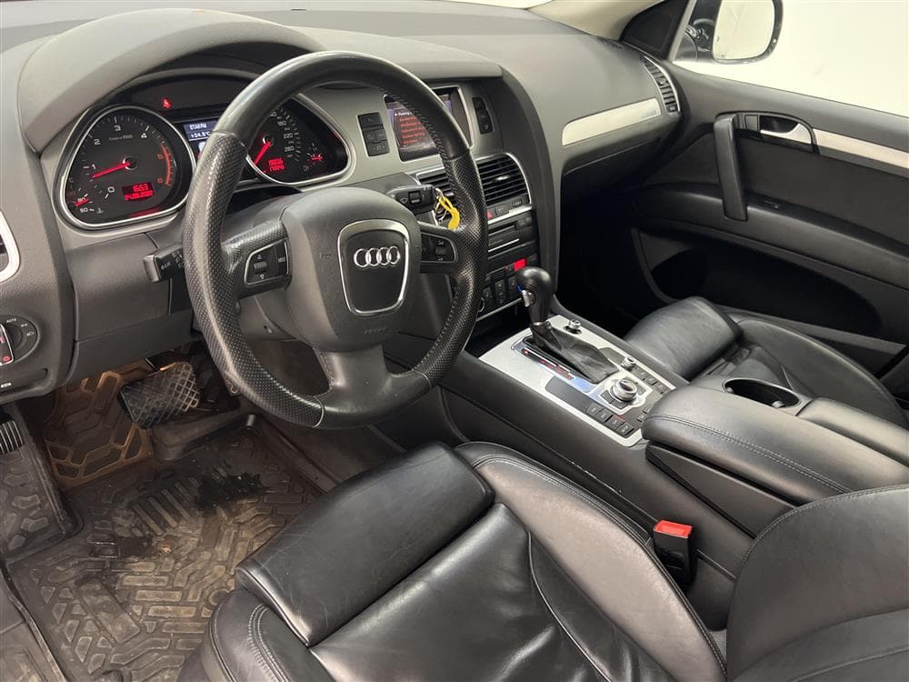 Audi Q7 3.0 TDI 239hk Quattro 7-Sits Skinn P-Sens Välservadinteriör