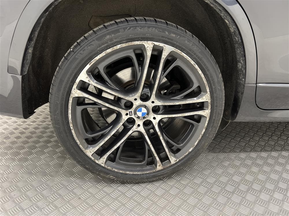 BMW X4 xDrive35d 313hk M-Sport Värmare H/K T-lucka 360° Naviinteriör