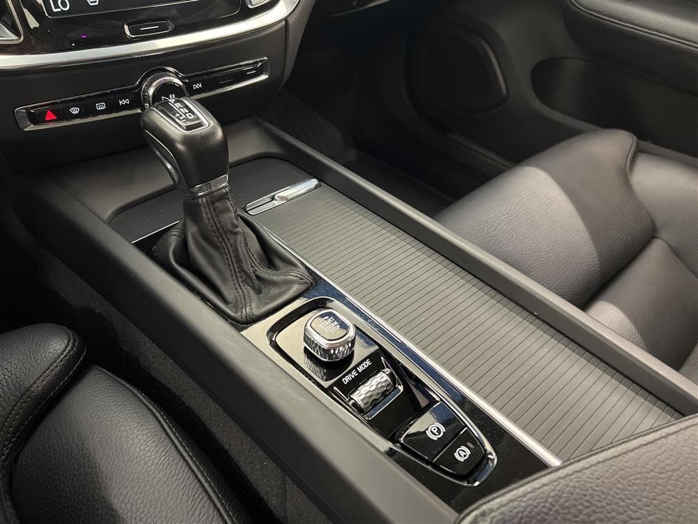 Volvo V60 D4 190hk D-Värm VOC Skinn B-Kamera Navi 0,46l/milinteriör