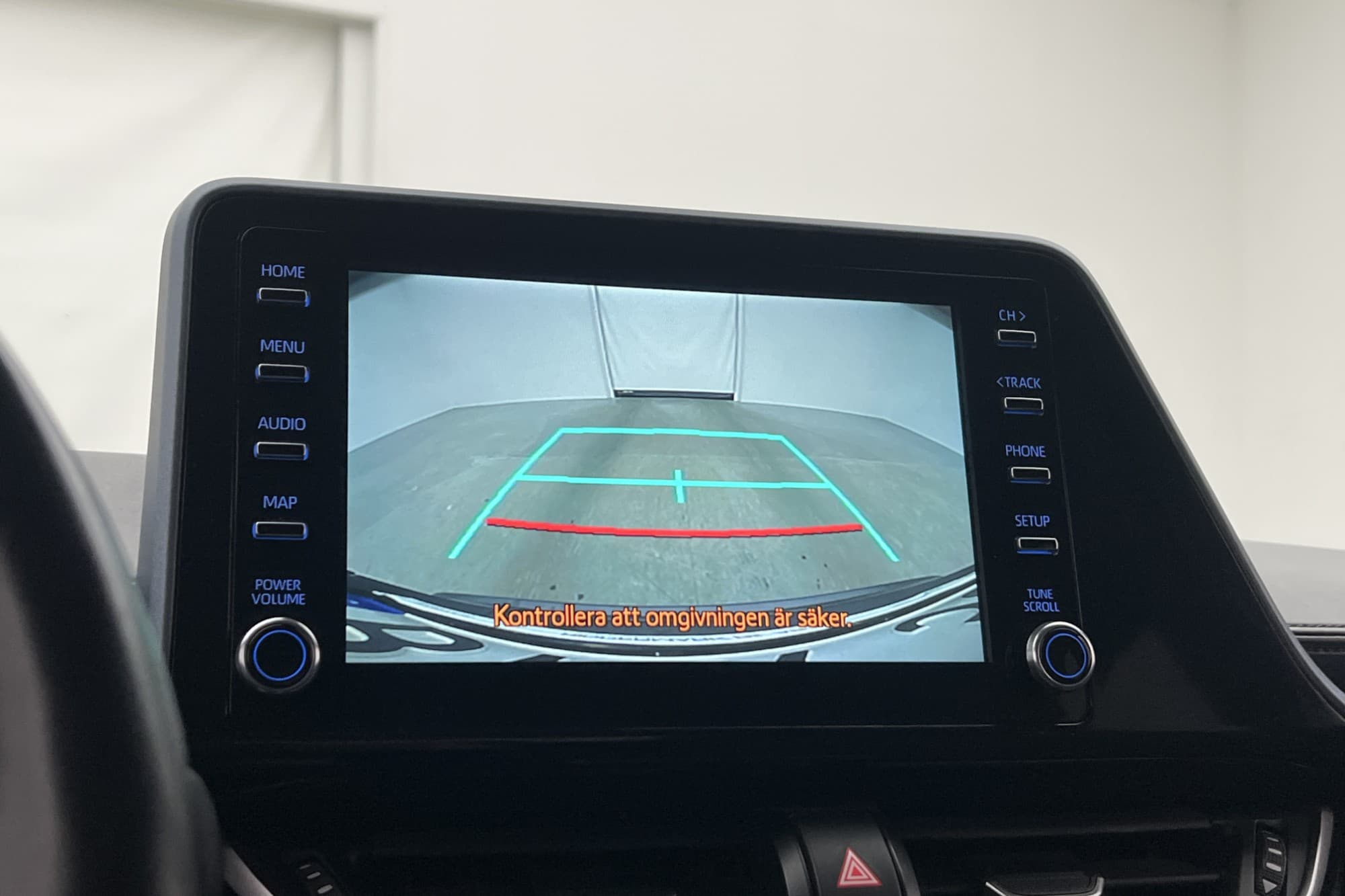 Toyota C-HR Hybrid 122hk X-Edition Kamera Rattvärme Keyless