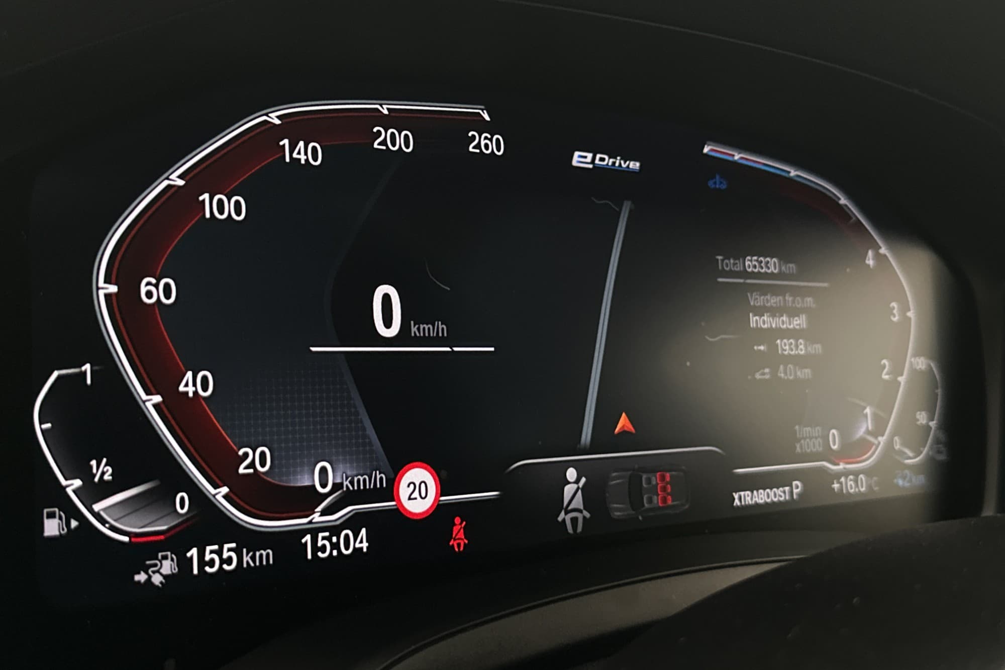 BMW 330e 292hk MOMS Sport Line Navi P-Sensorer Halvskinn