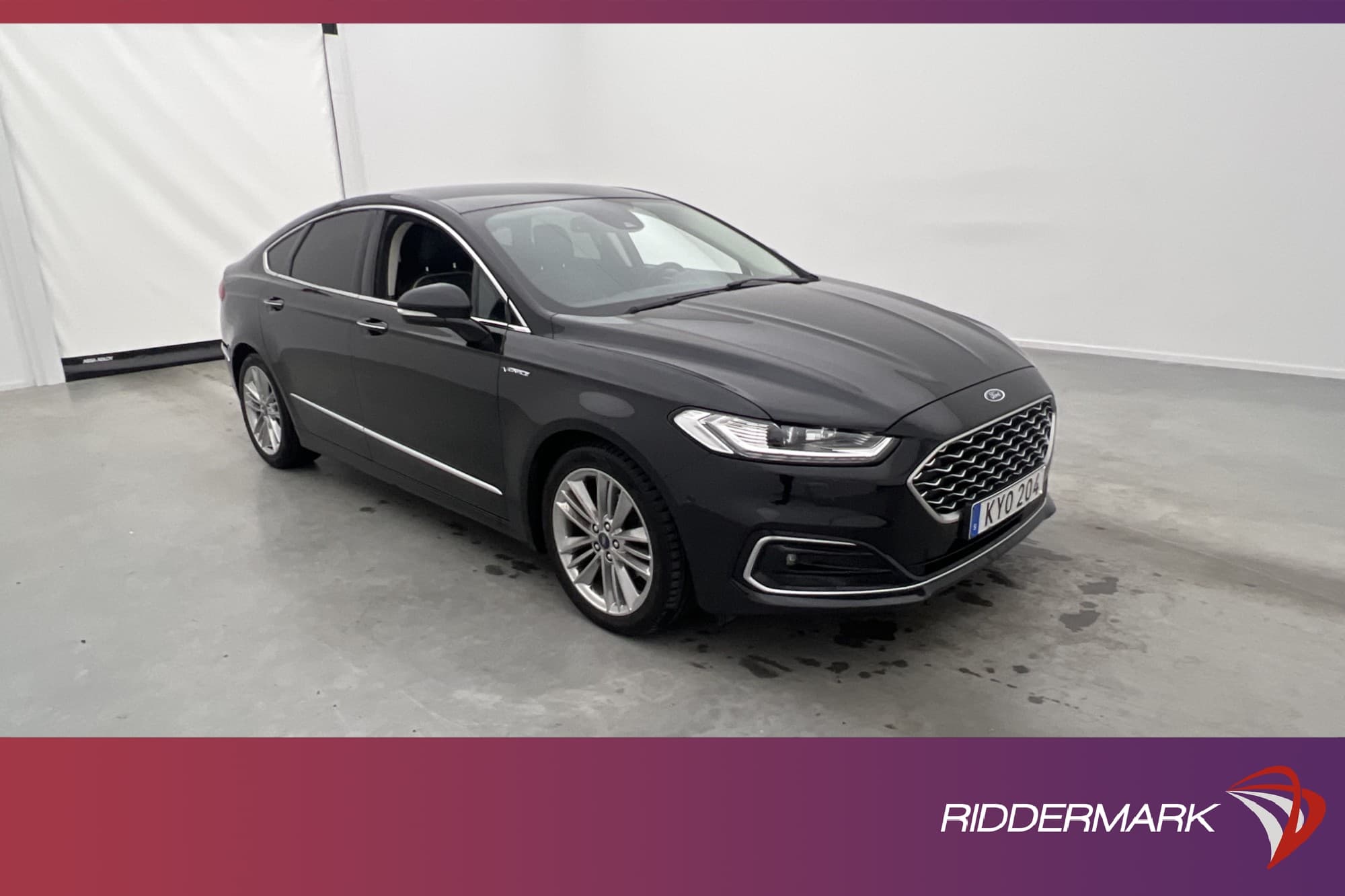 Ford Mondeo Sedan 190hk Vignale D-Värmare Kamera Navi Drag