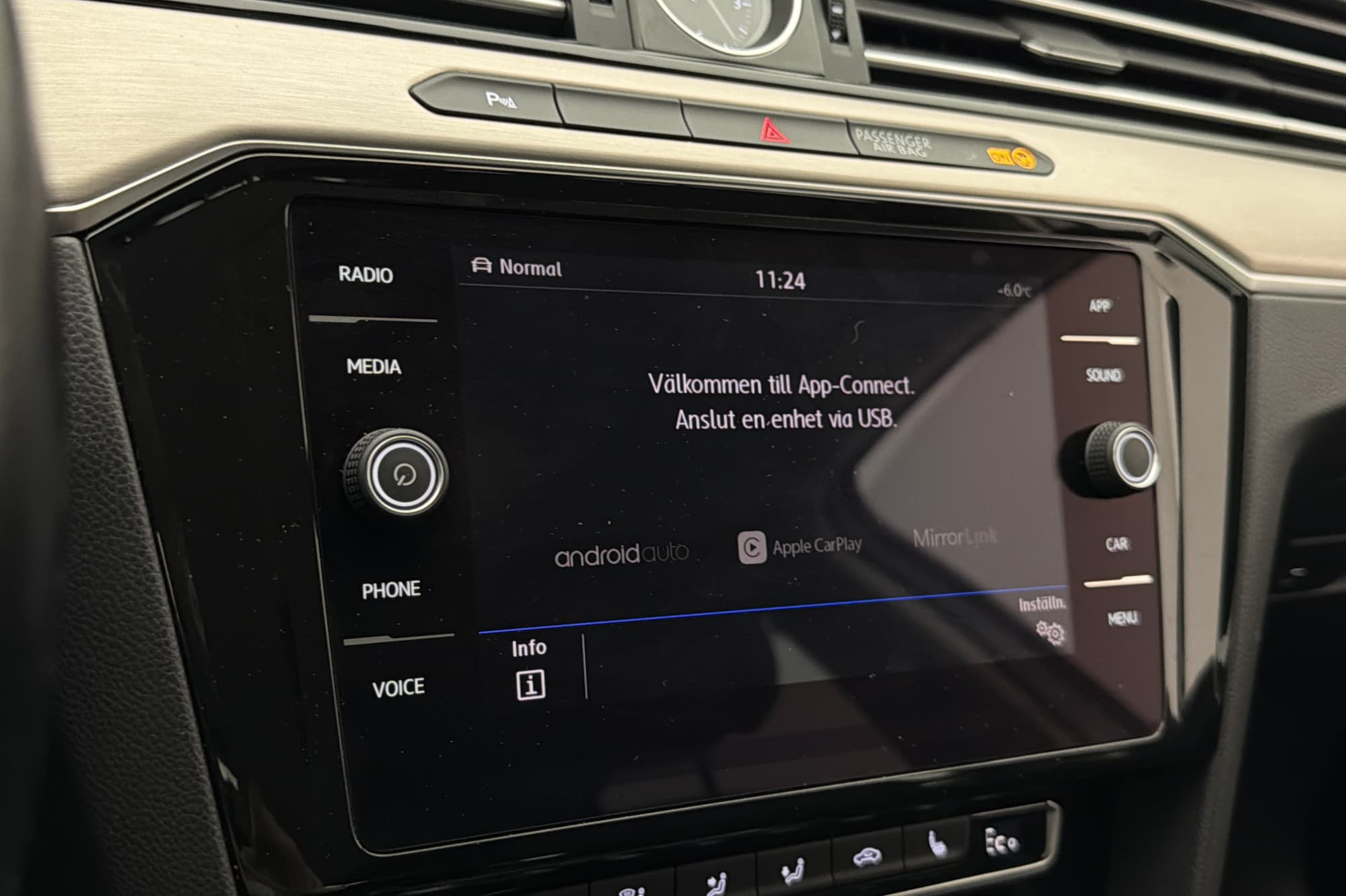 Volkswagen Passat 1.4 TSI 218hk GTE Kamera Värm Drag CarPlay