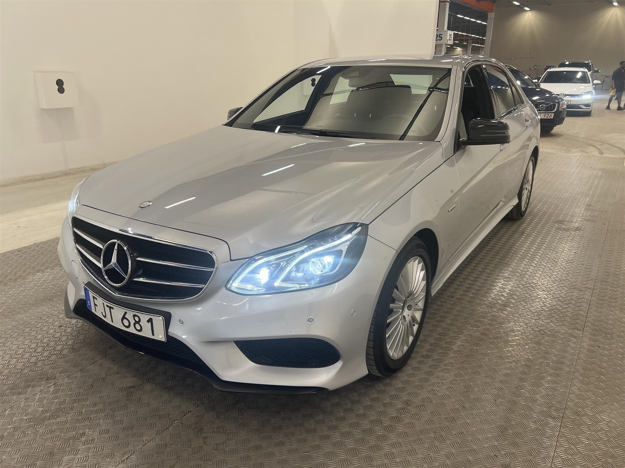 Mercedes-Benz E 220 4M 170hk AMG Harman/Kardon B-Kamera