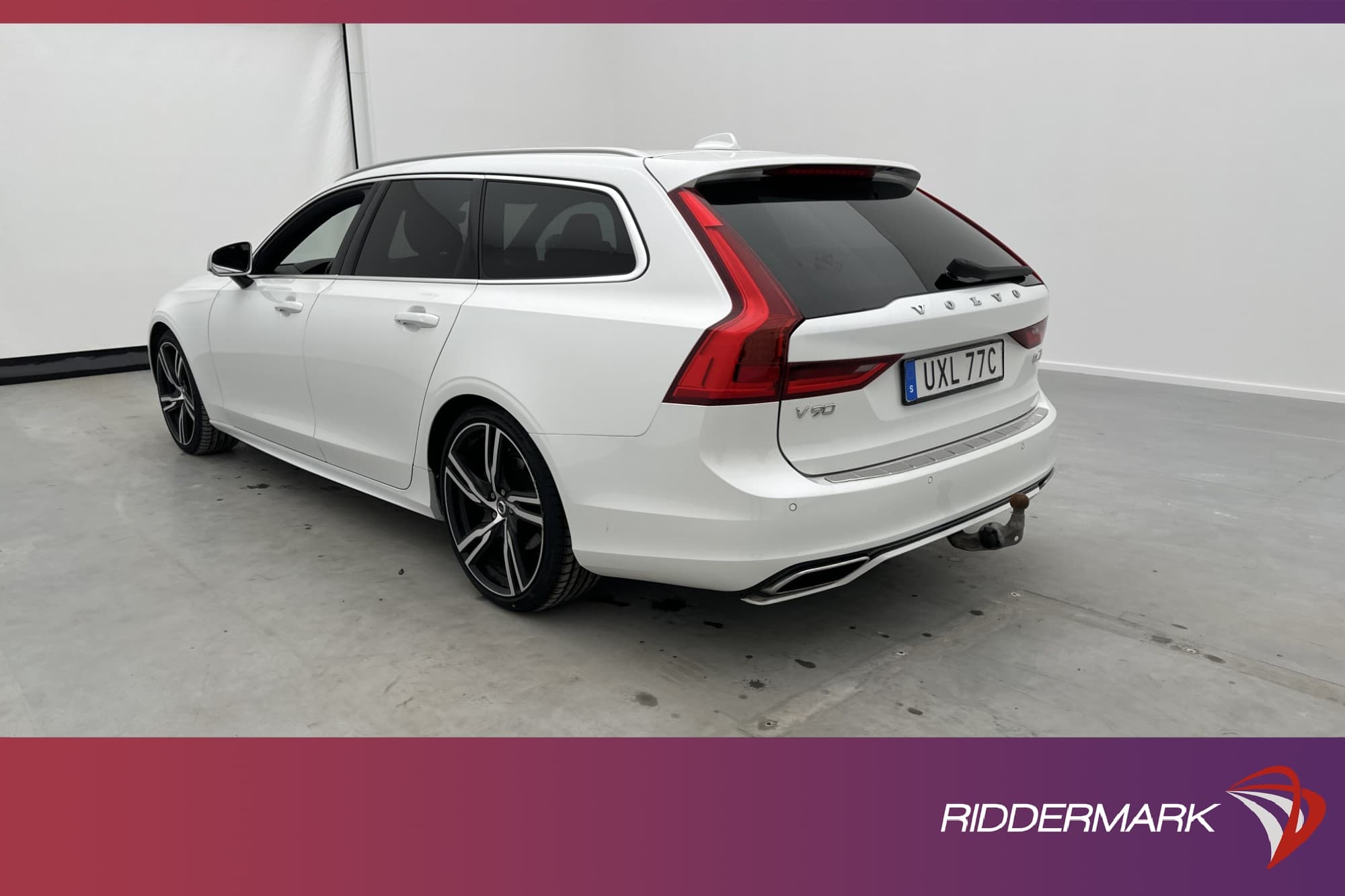 Volvo V90 D4 AWD