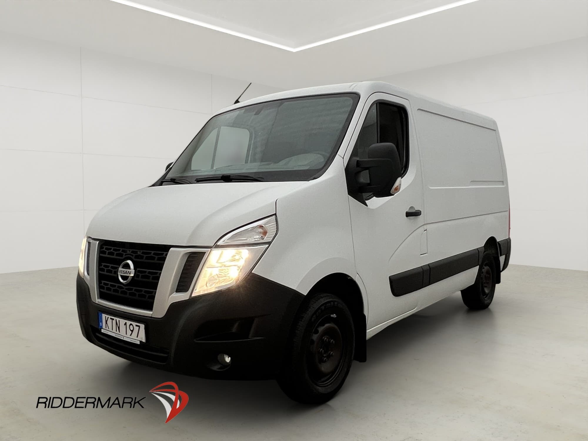 Nissan NV400