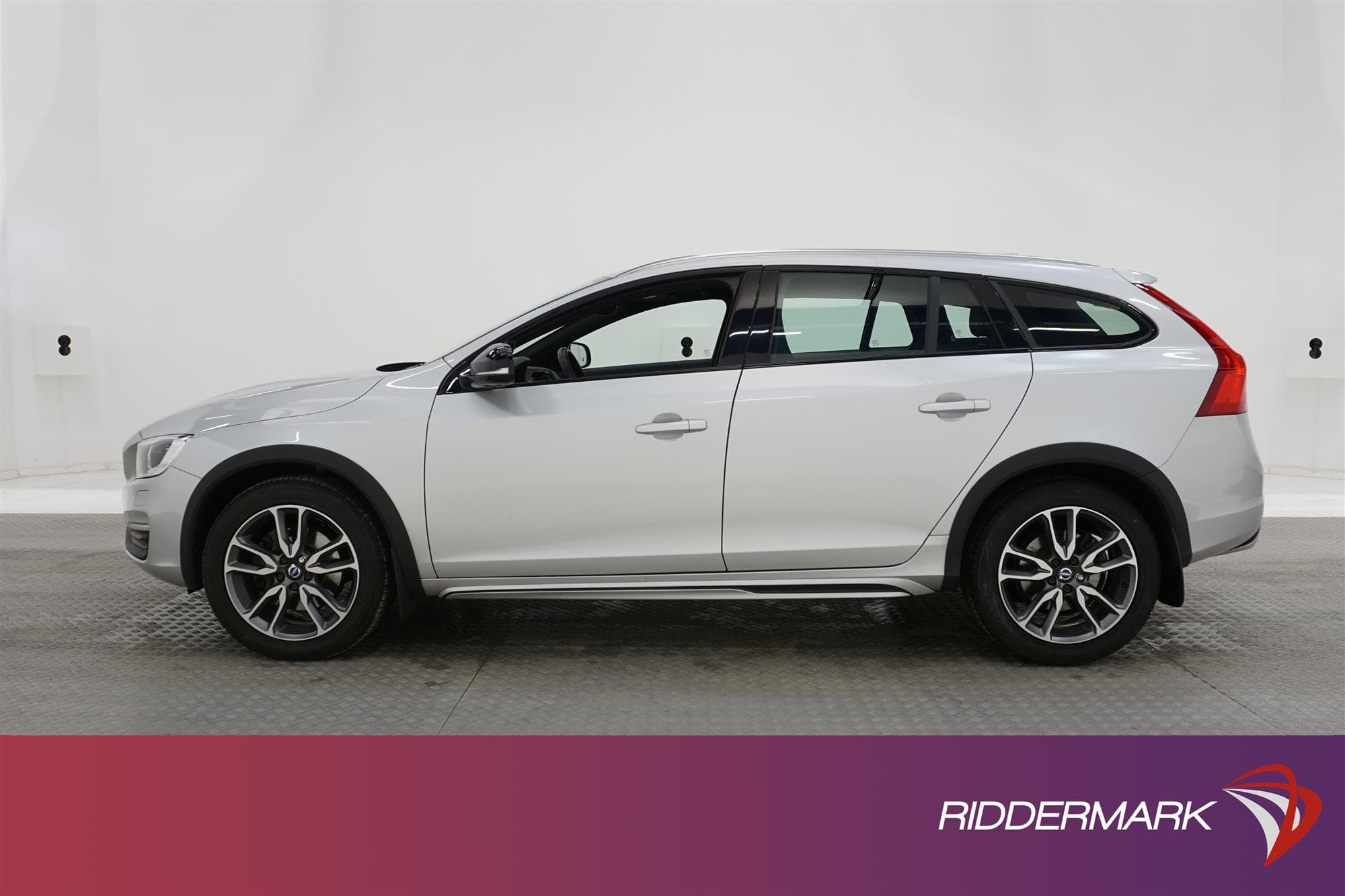 Volvo V60 Cross Country D4 AWD