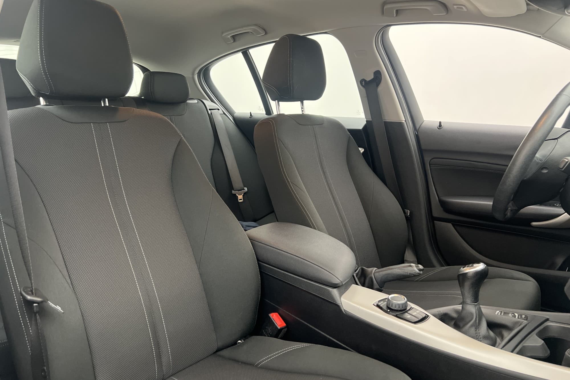 BMW 118d xDrive Advantage Farthållare Bluetooth Sensorer
