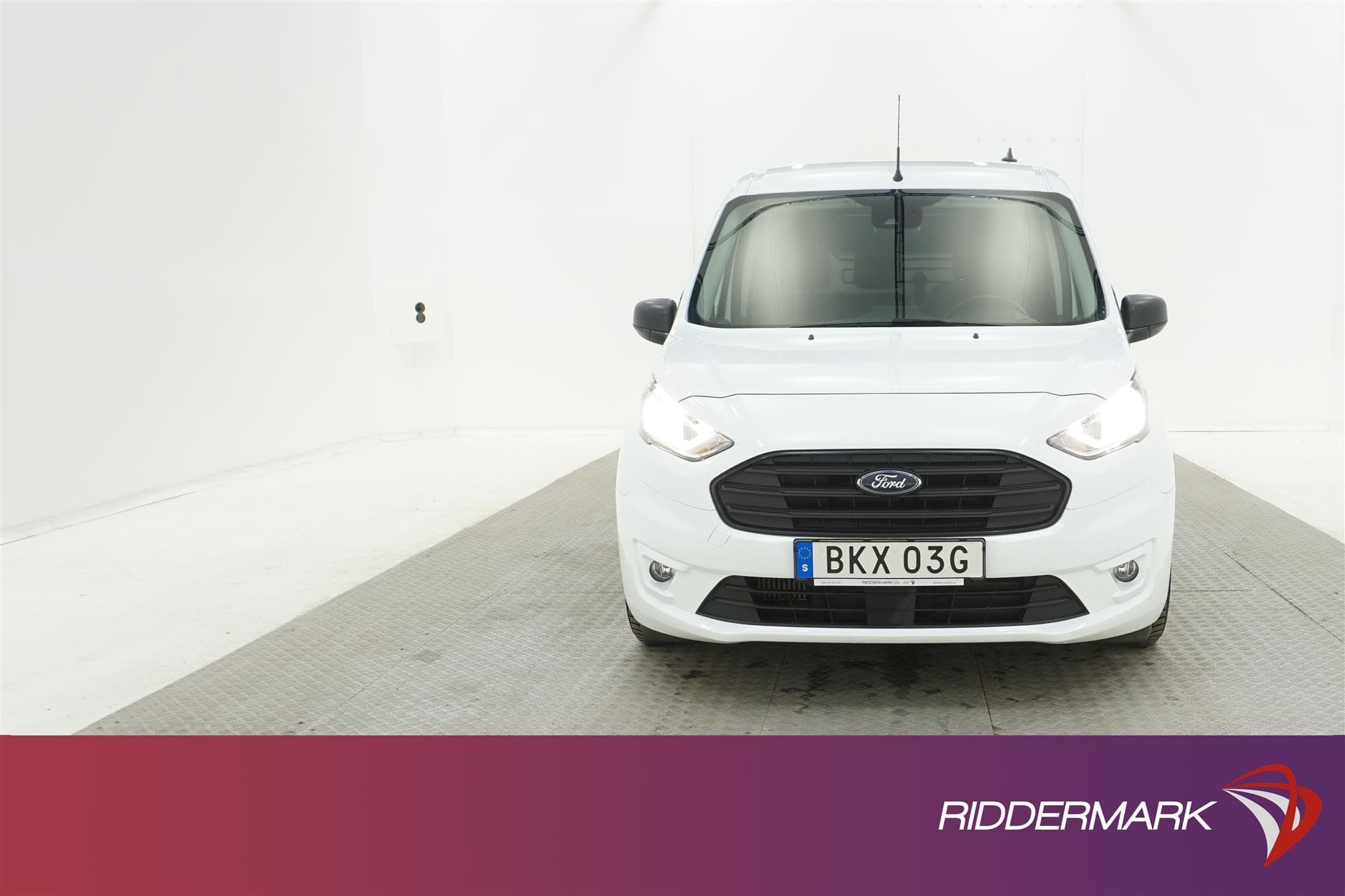 Ford Transit Connect 1.5Eco Automat Dragkrok Värmare Moms