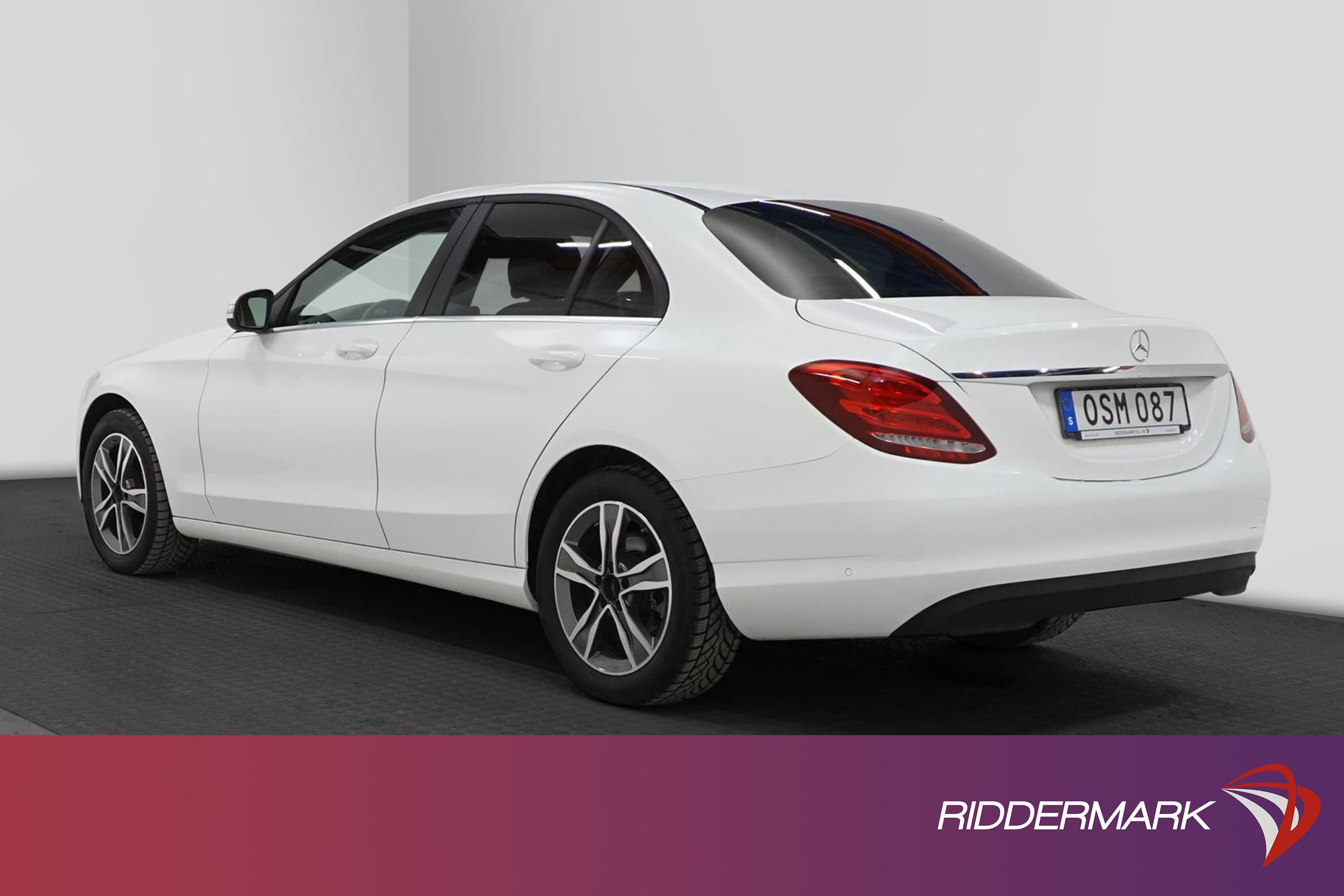 Mercedes-Benz C 220 BlueTEC 170hk Navi PDC Välserv 0,43l/milexteriör