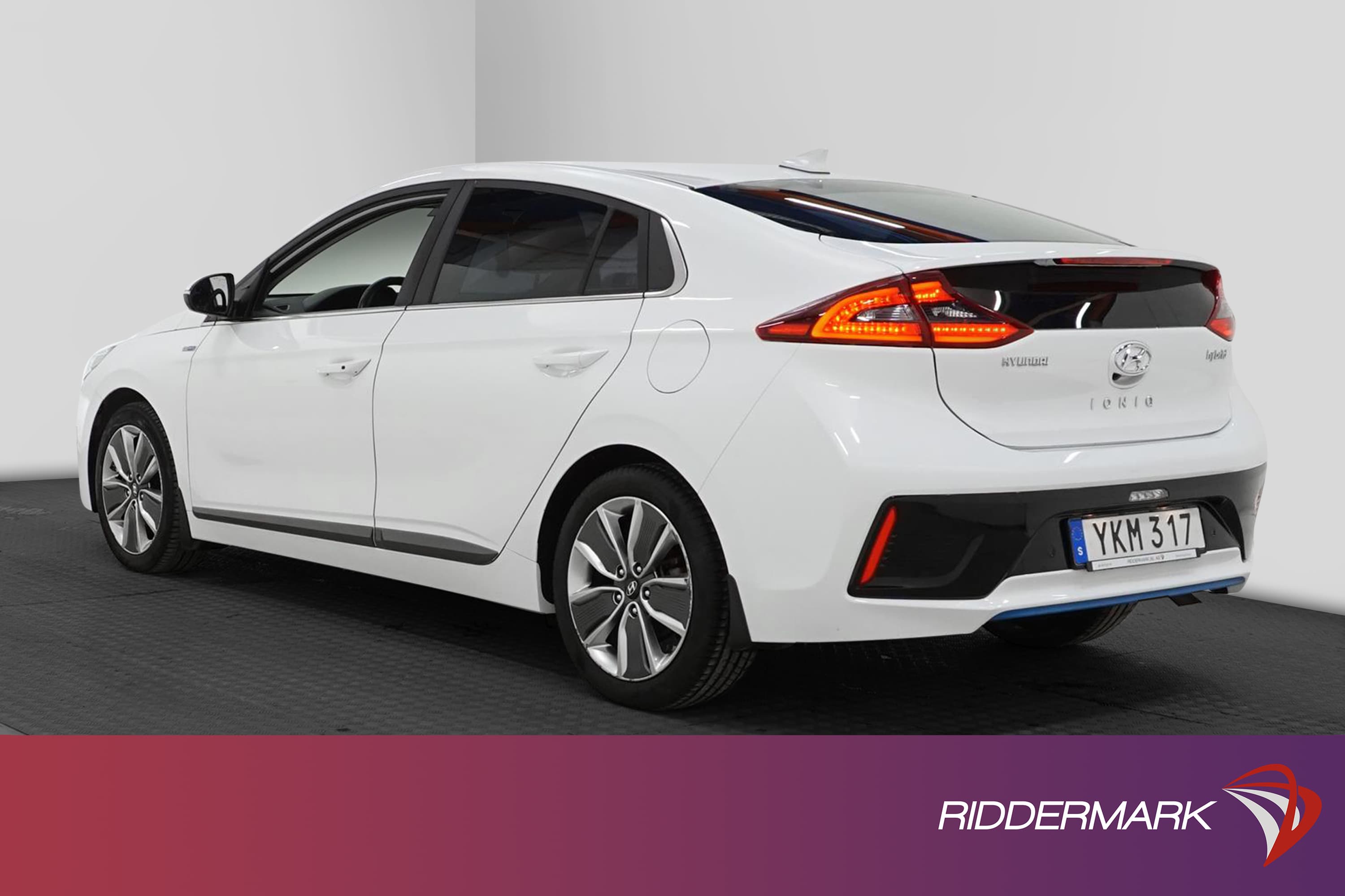 Hyundai IONIQ Hybrid 1.6 DCT 141hk Backkamera Navi 0,39l/mil