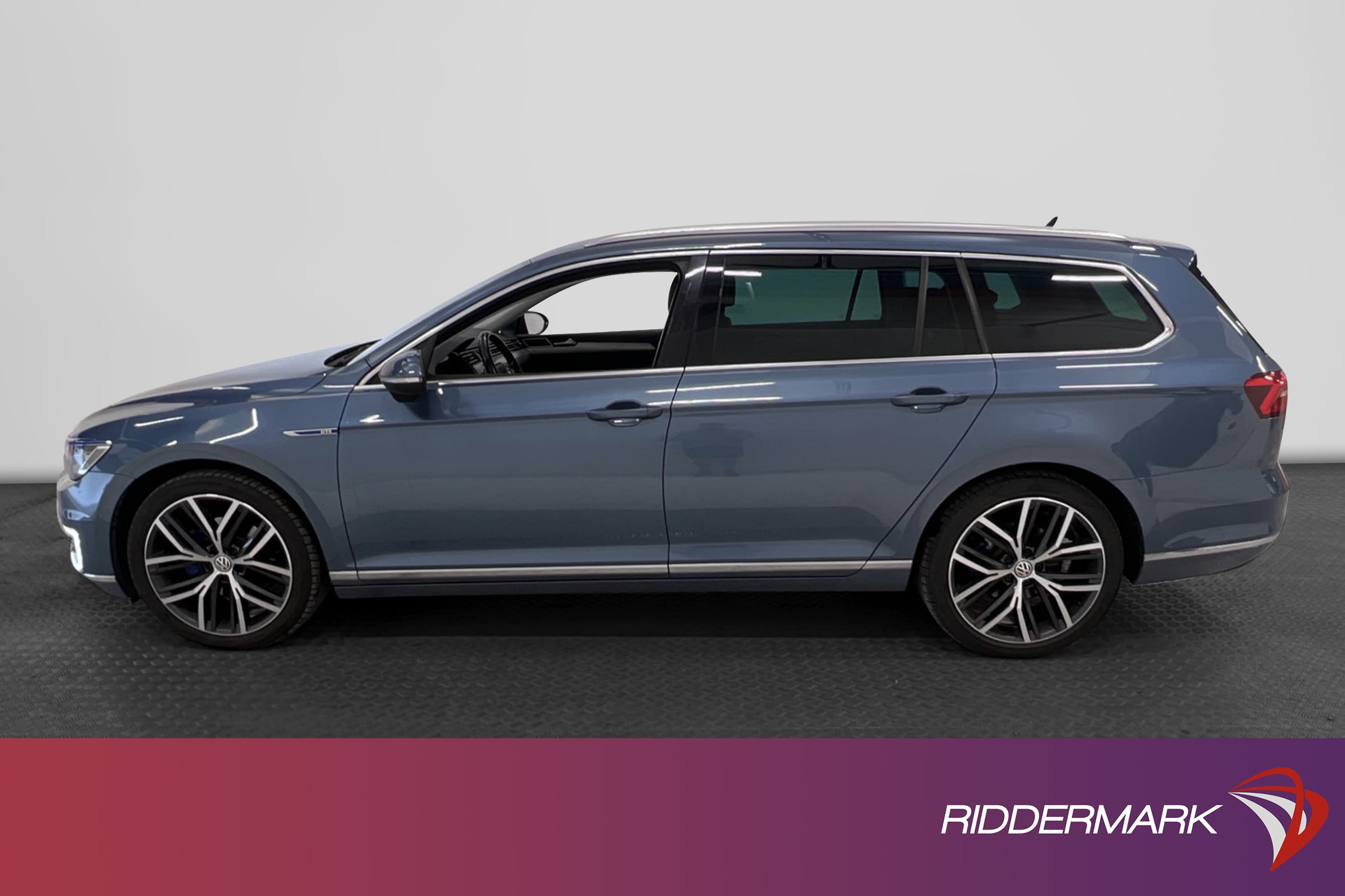 Volkswagen Passat GTE 218hk