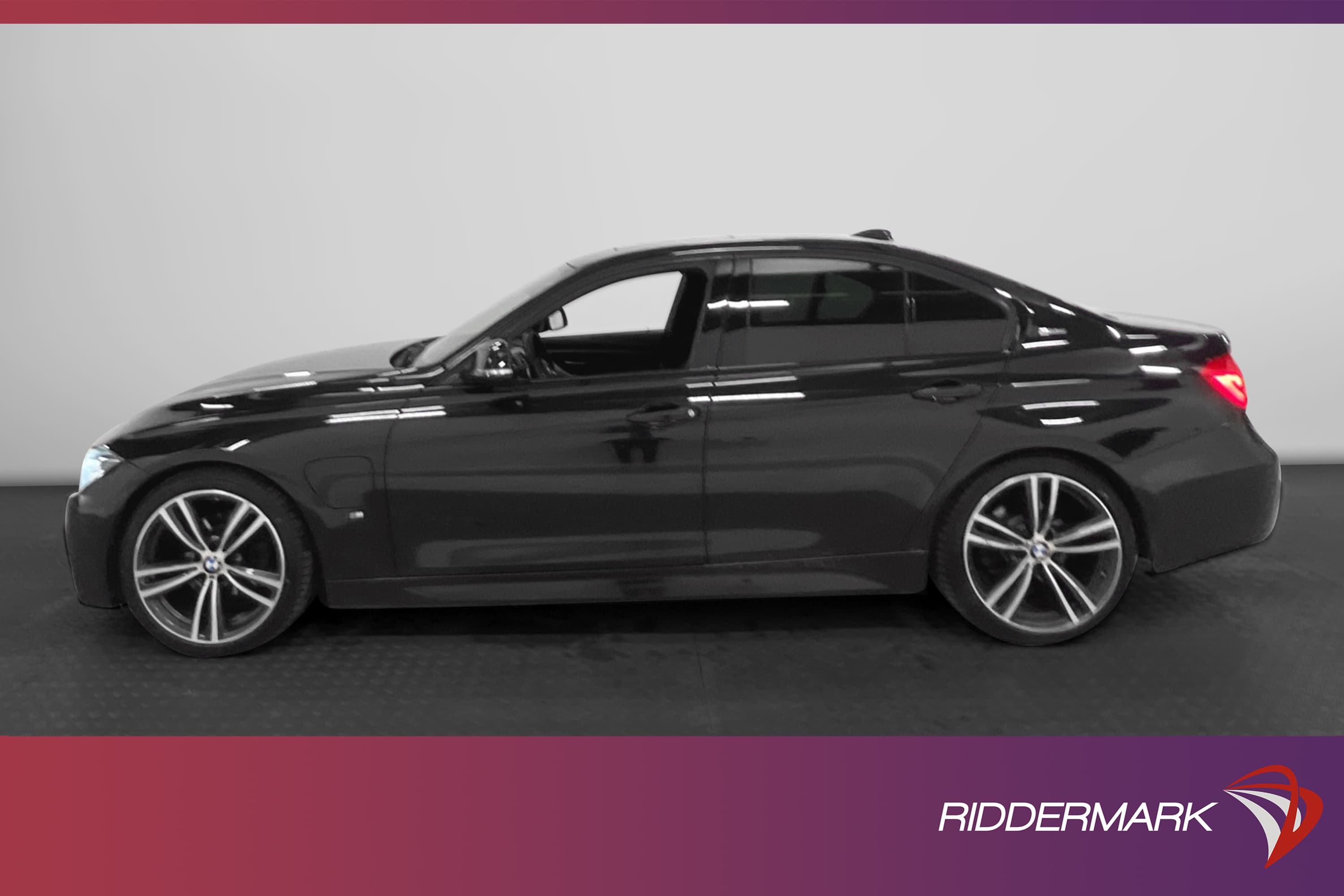 BMW 330e Sedan 252hk
