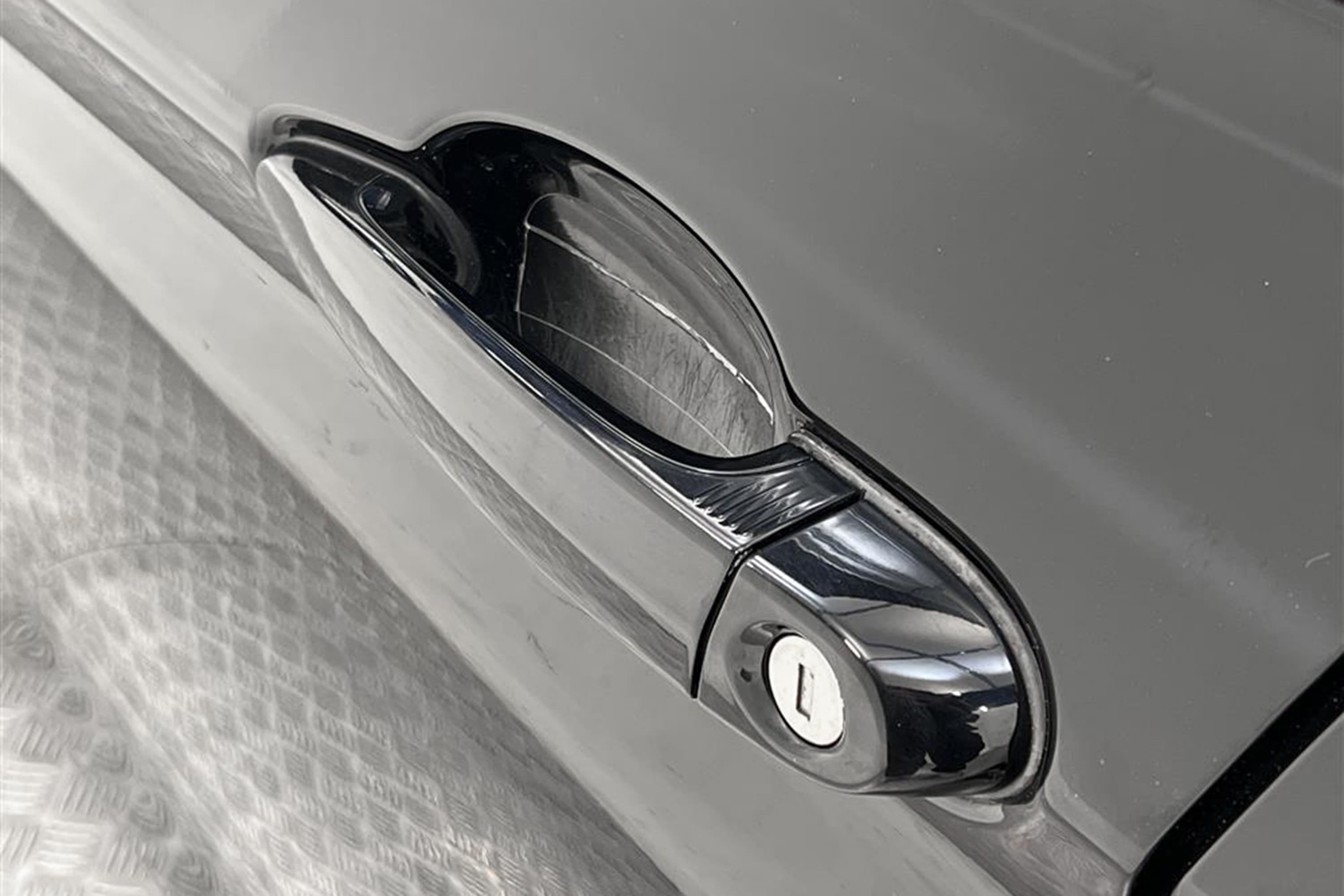 BMW 320 d xDrive Modern Line Motorvärmare Drag Keyless Skinninteriör