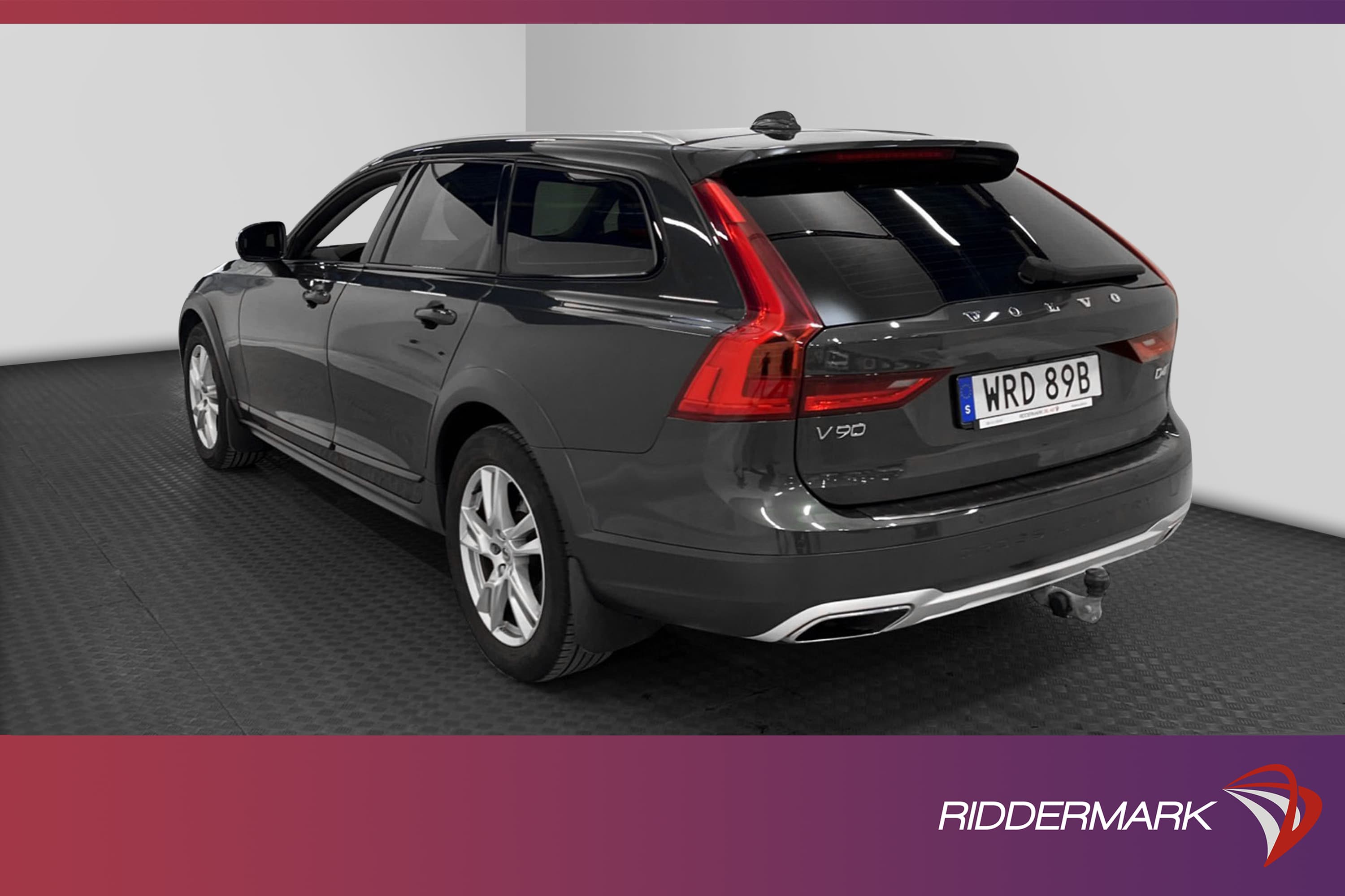 Volvo V90 Cross Country D4 AWD
