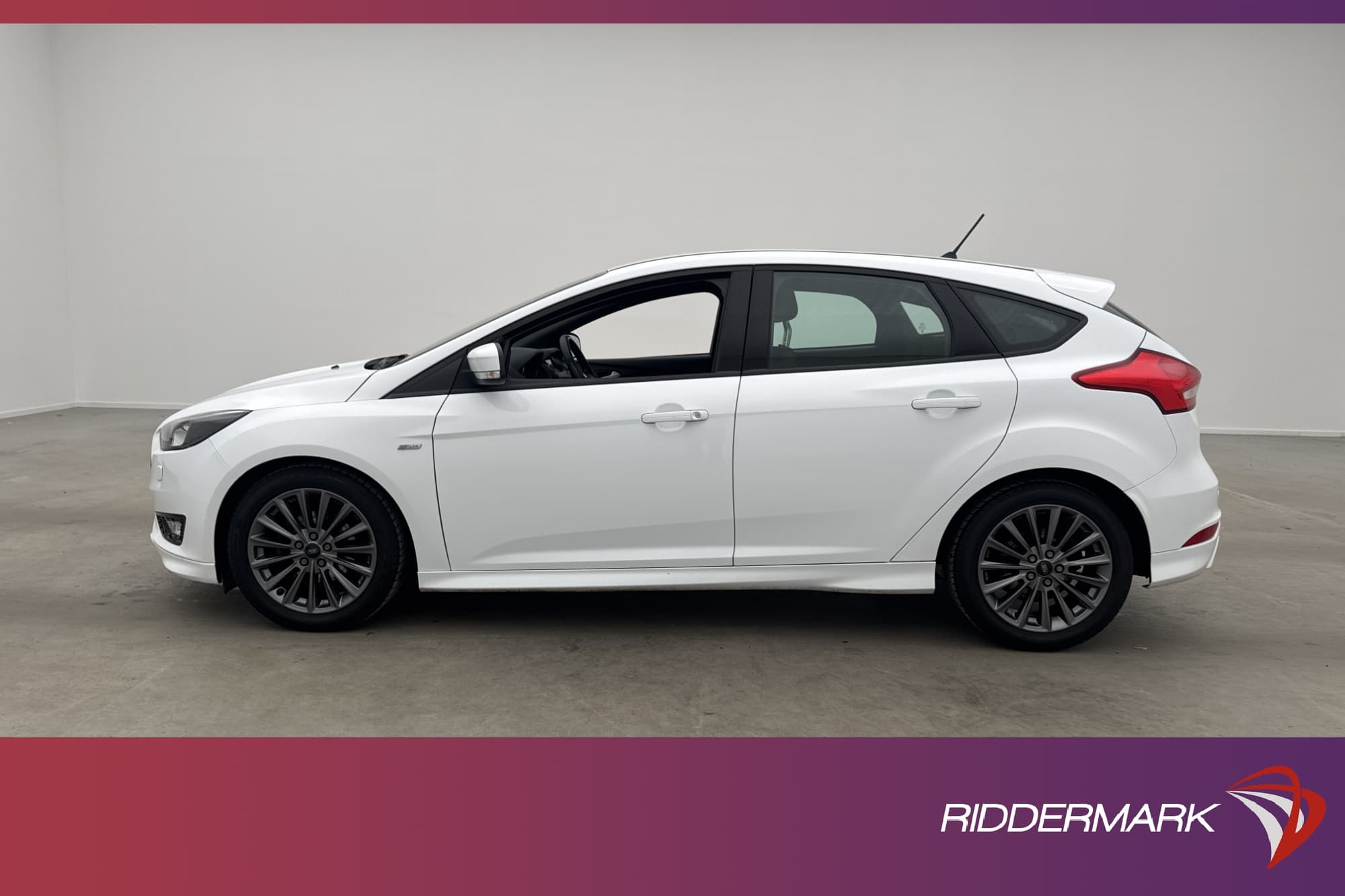Ford 1.0 EcoBoost 125hk ST-Line Carplay PDC 