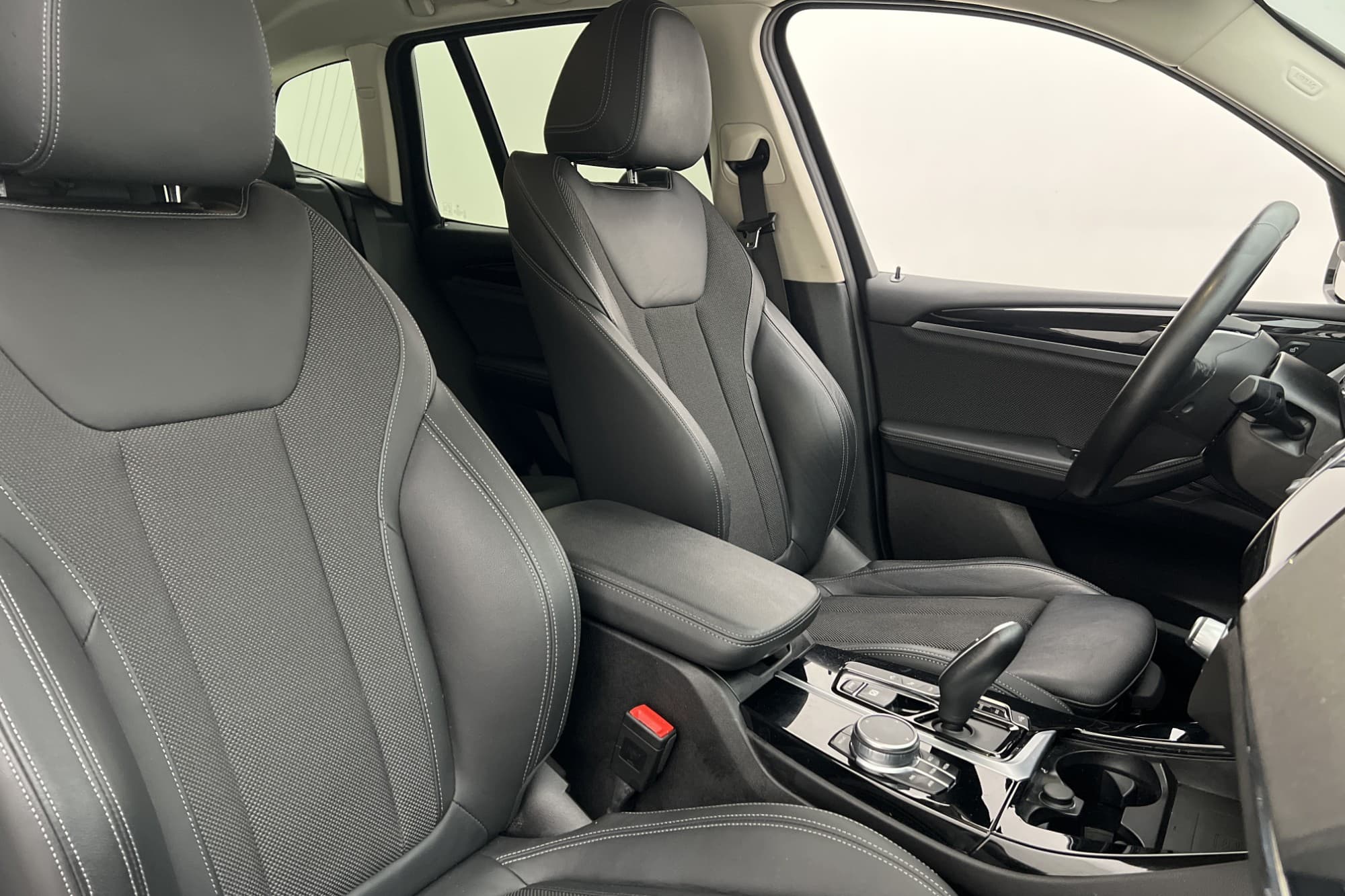 BMW X3 xDrive30e Xline HiFi Kamera Drag CarPlay Navi Cockpit