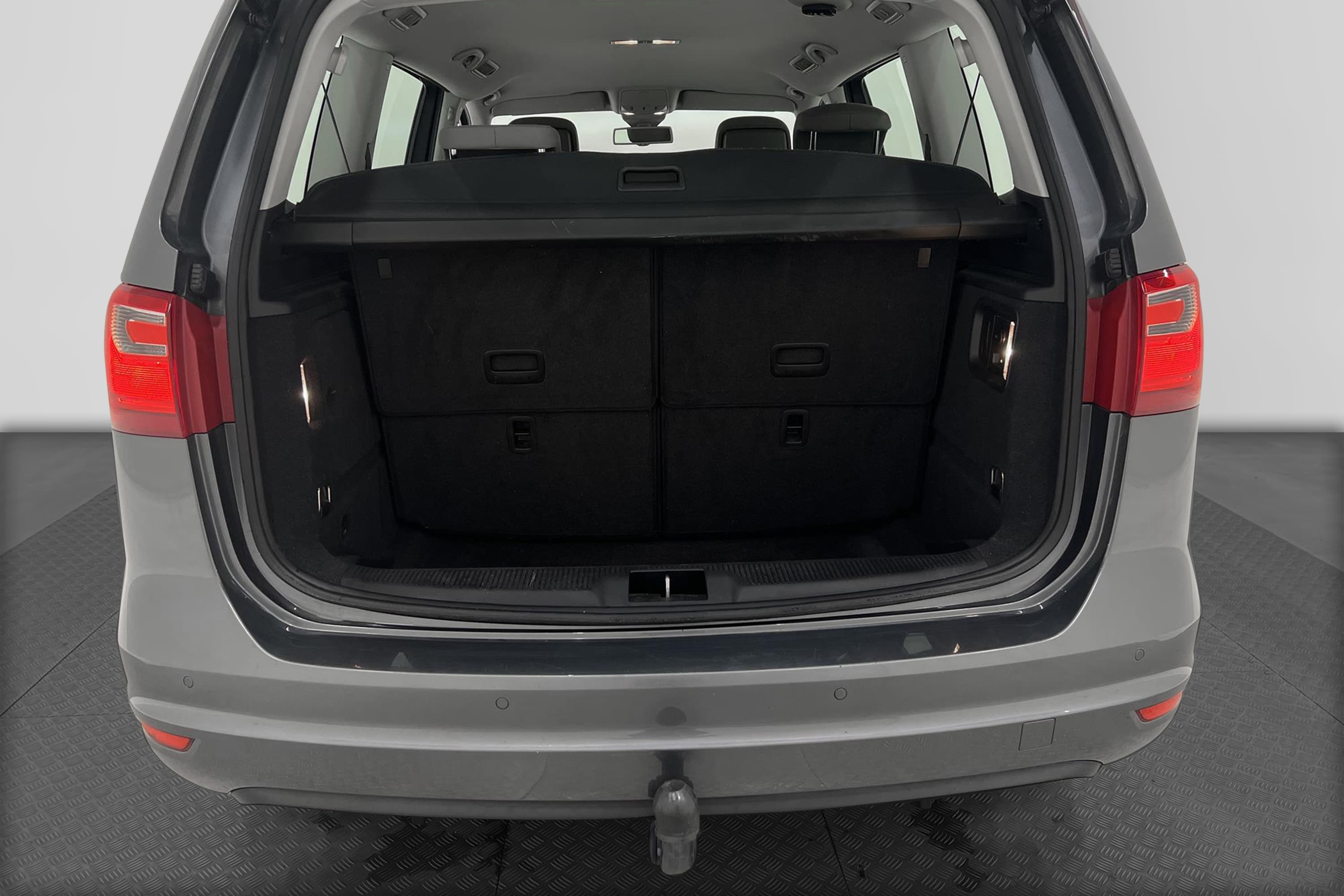 SEAT Alhambra 2.0 TDI 140hk 7-Sits Värmare Kamera Drag Navi